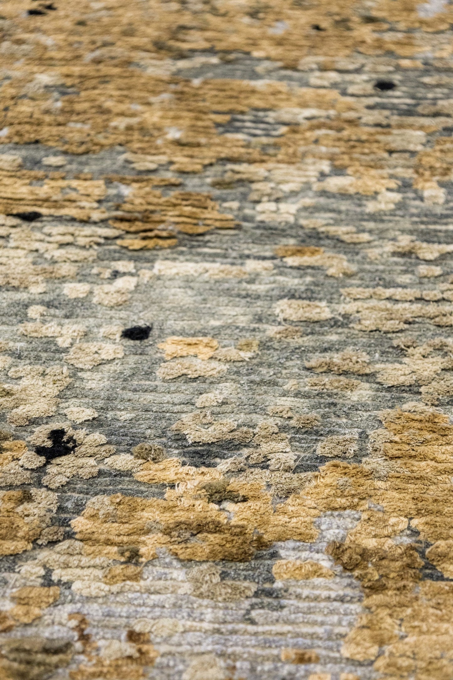 Bronze Mist Handwoven Contemporary Rug