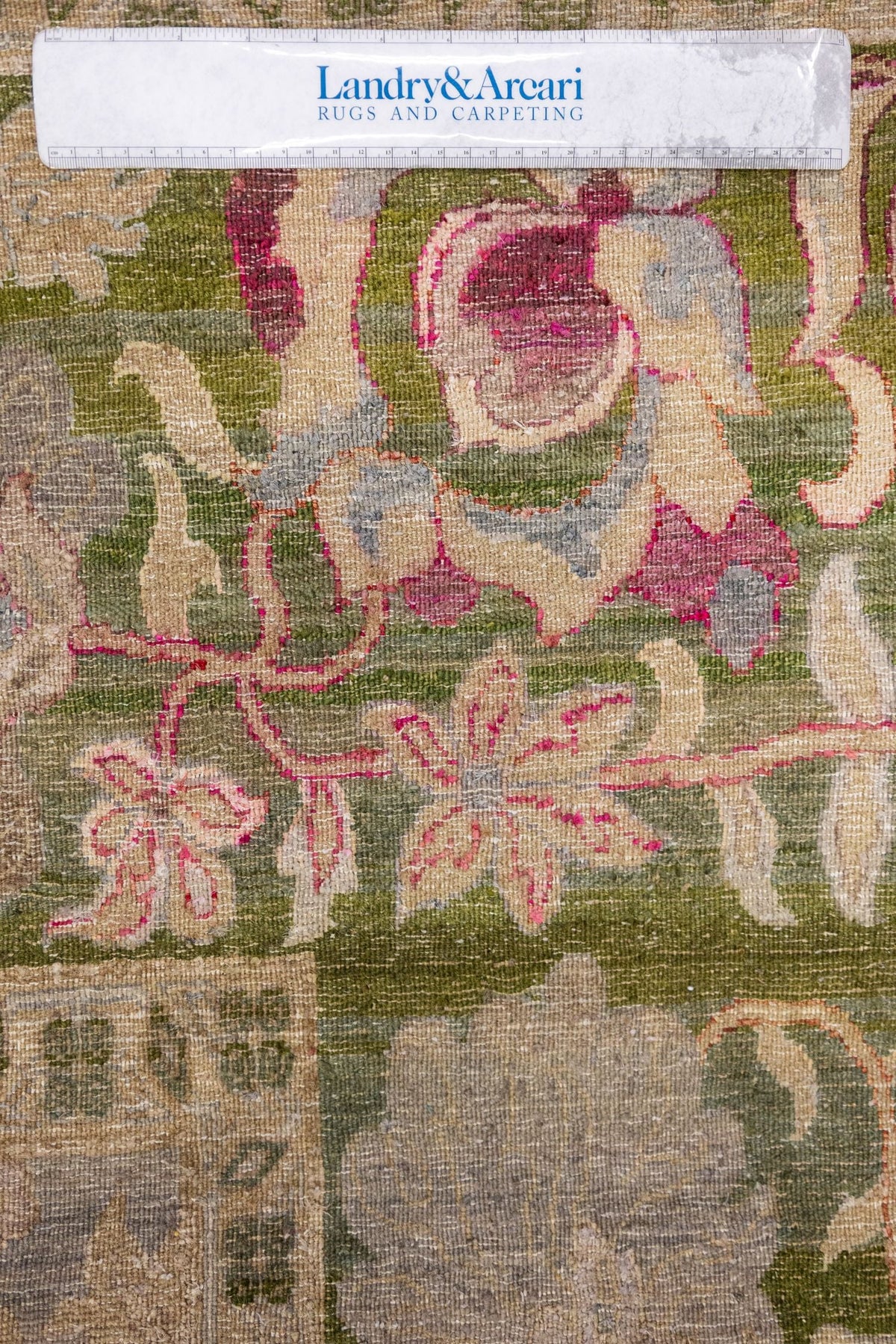 Agra Handwoven Traditional Rug, J88450