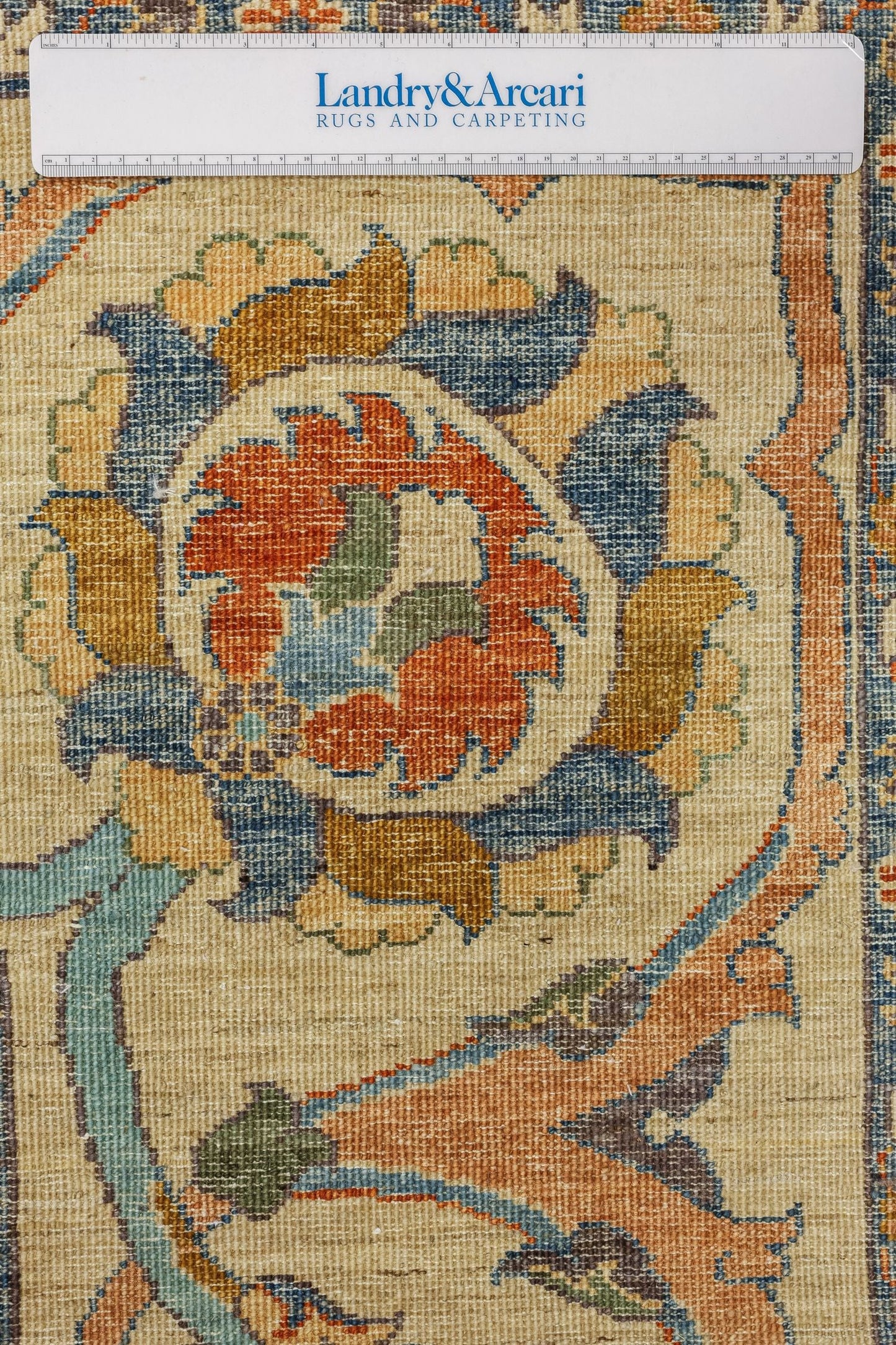 Amritsar Handwoven Traditional Rug, J81075