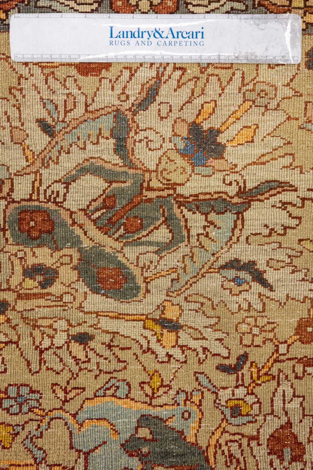 Hunting Agra Handwoven Traditional Rug, J88456