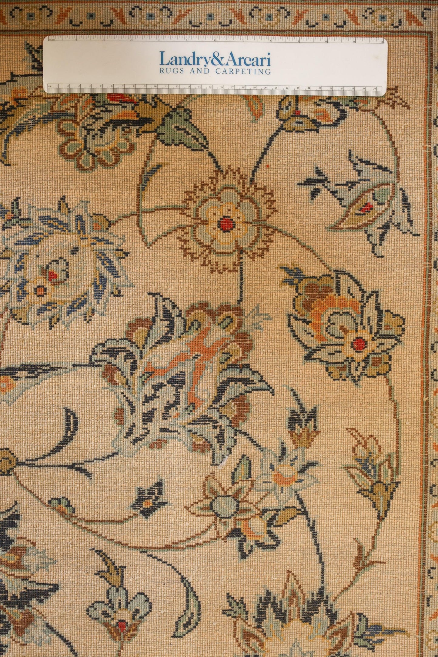 Antique Keshan Handwoven Traditional Rug, J71971