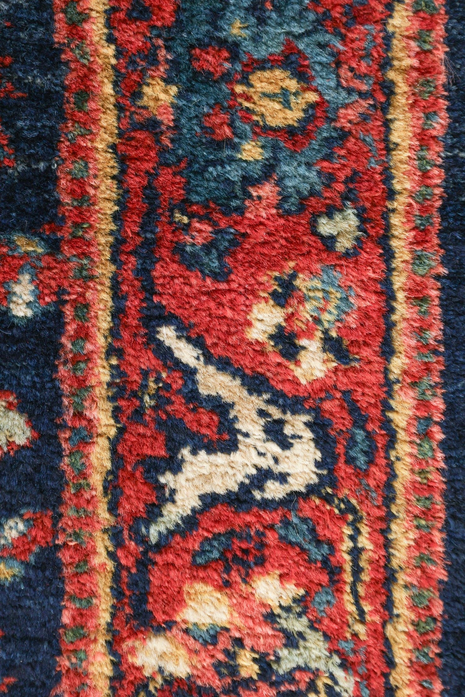 Mahal Handwoven Traditional Rug, J71931