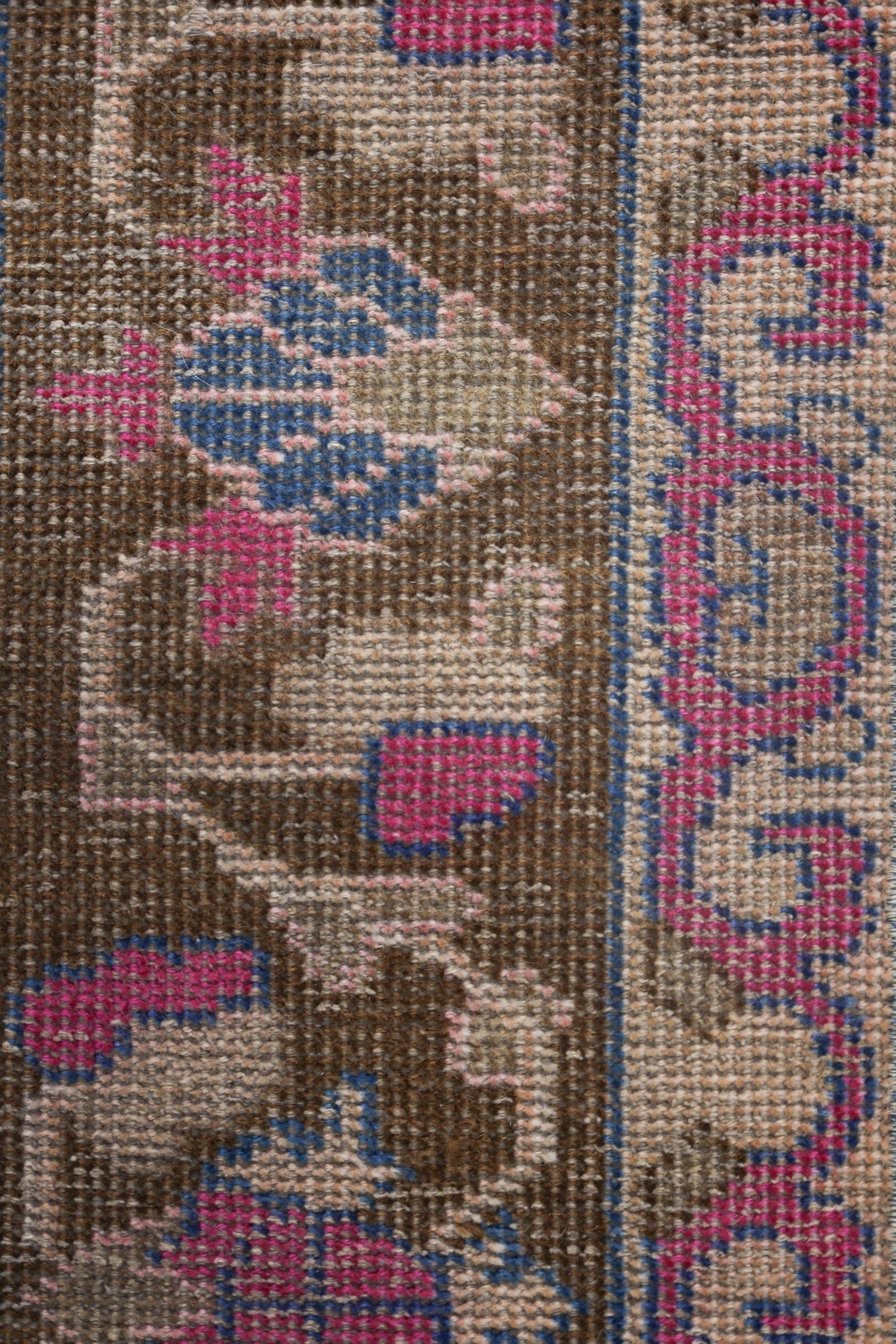 Vintage Mahal Handwoven Traditional Rug, J72545
