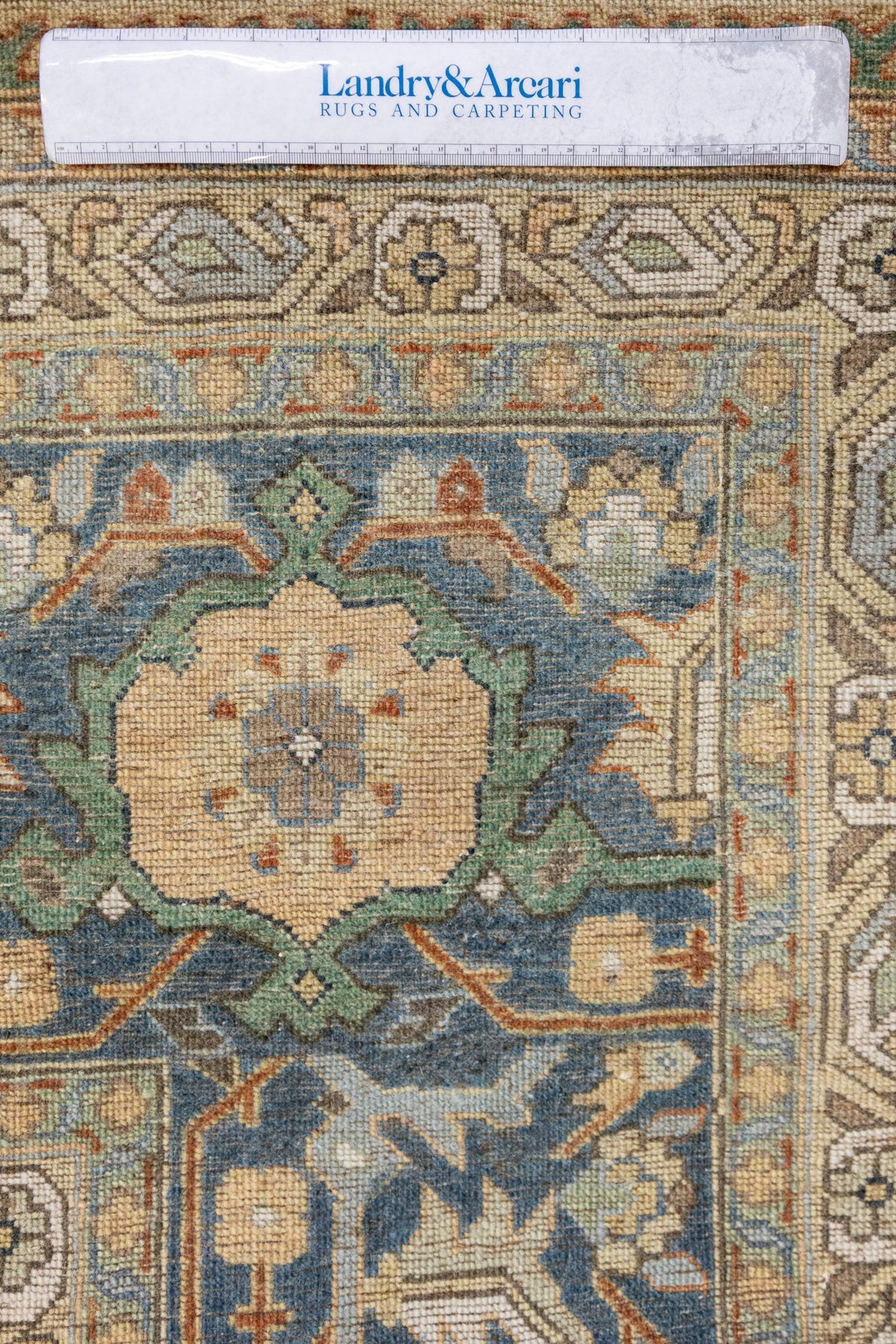 Mina Khani Handwoven Traditional Rug, J88138