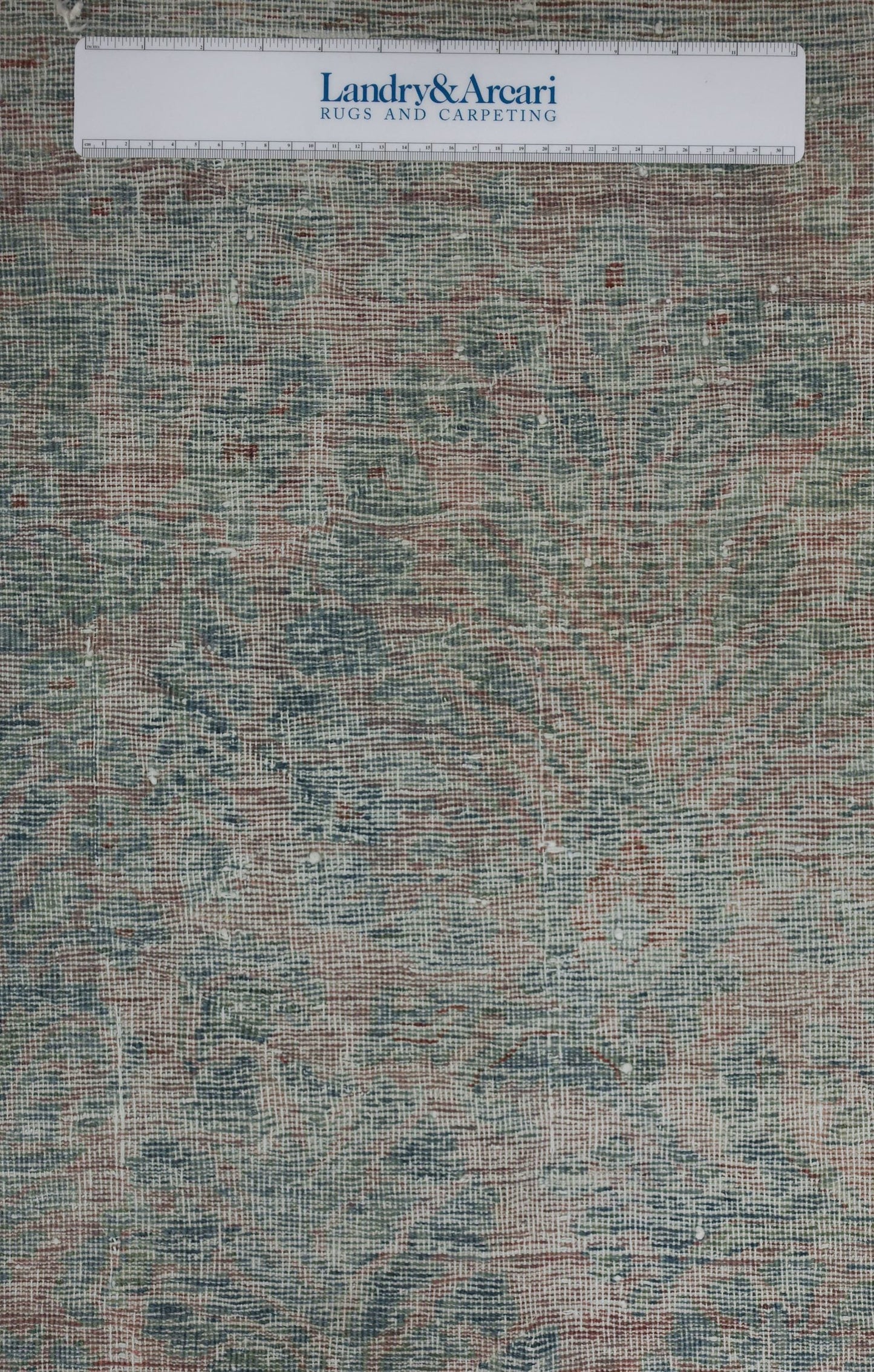 Vintage Sarouk Handwoven Traditional Rug, J76612
