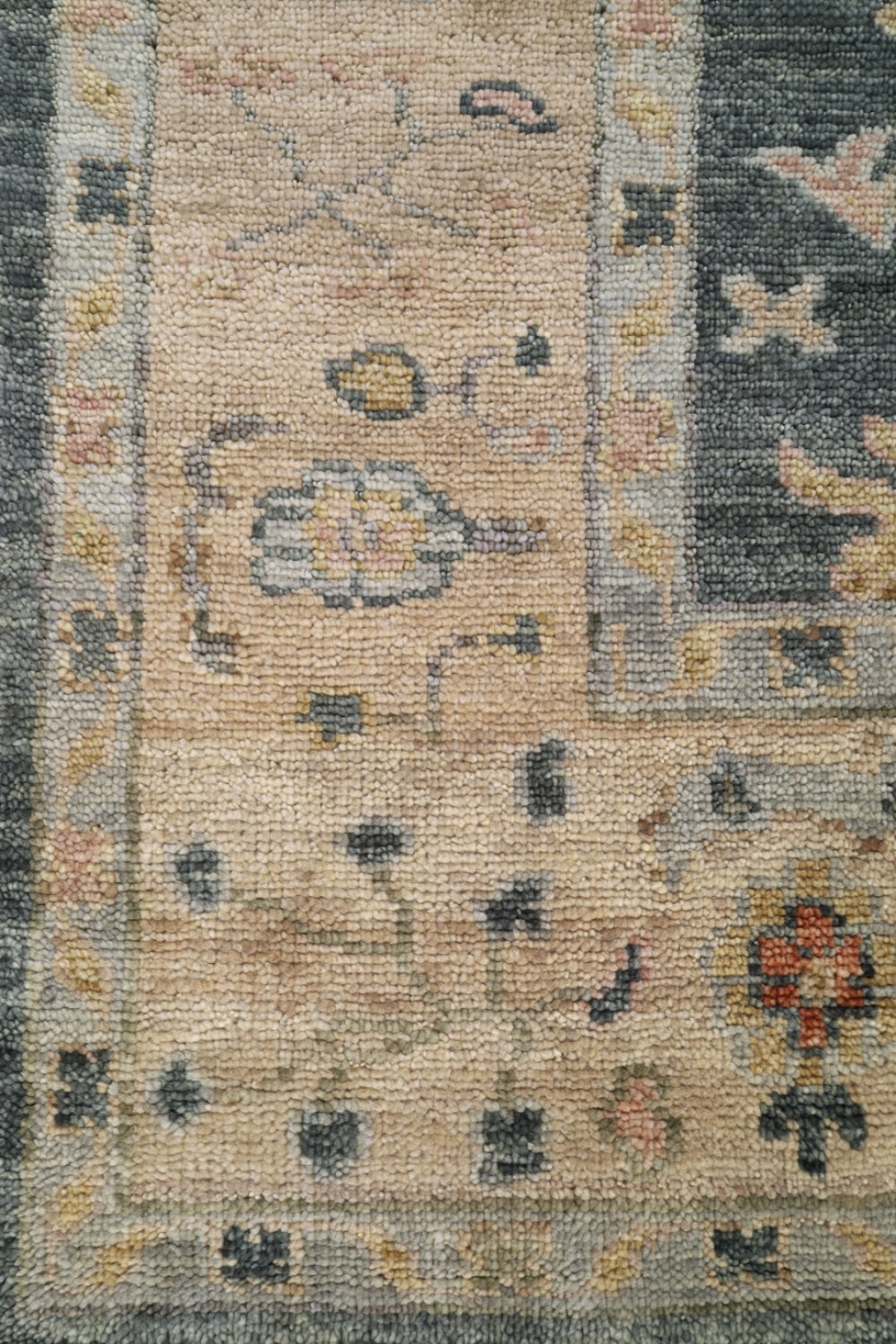 Sultanabad 1 Handwoven Traditional Rug, J72599
