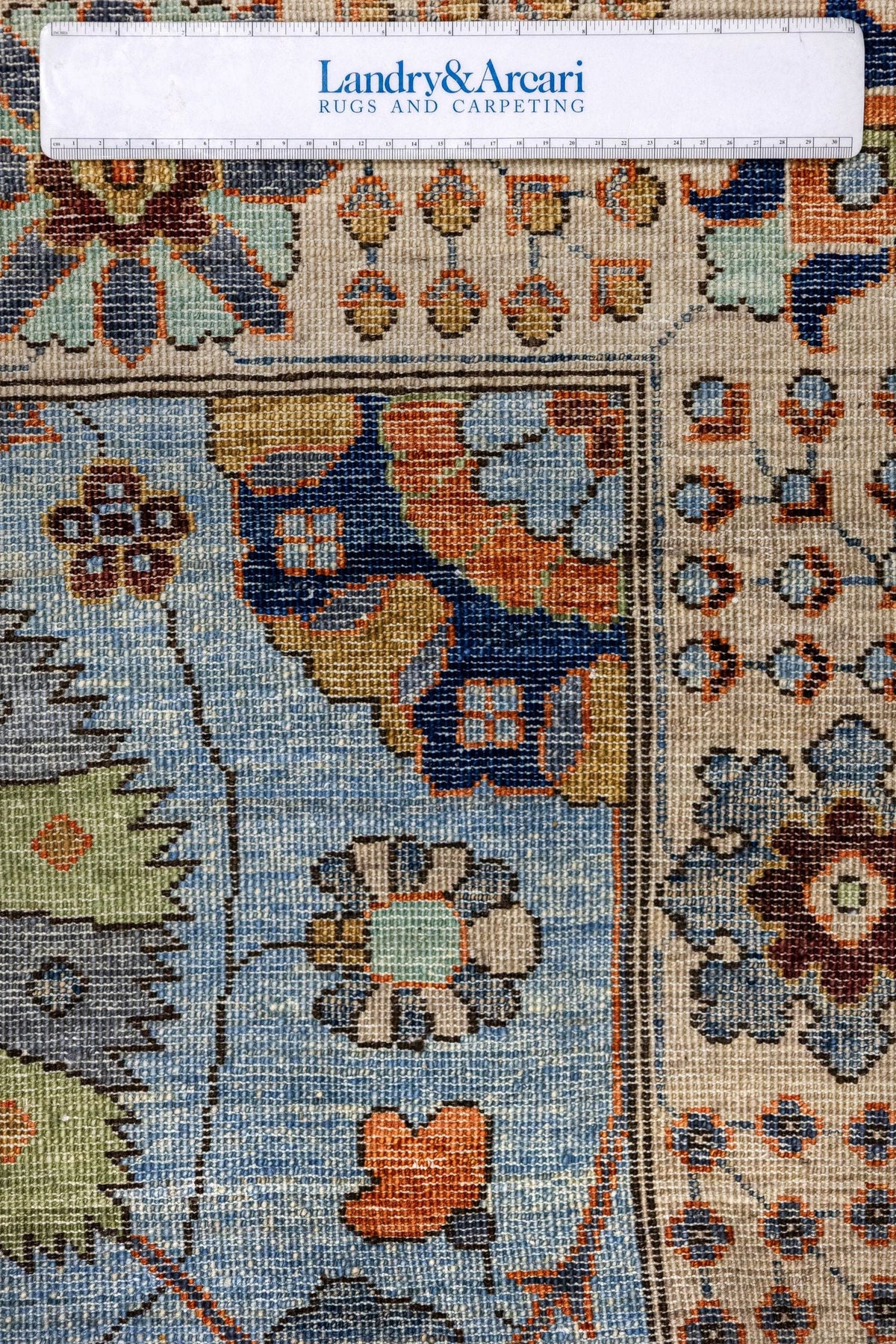 Vase Tabriz Handwoven Traditional Rug, J86085