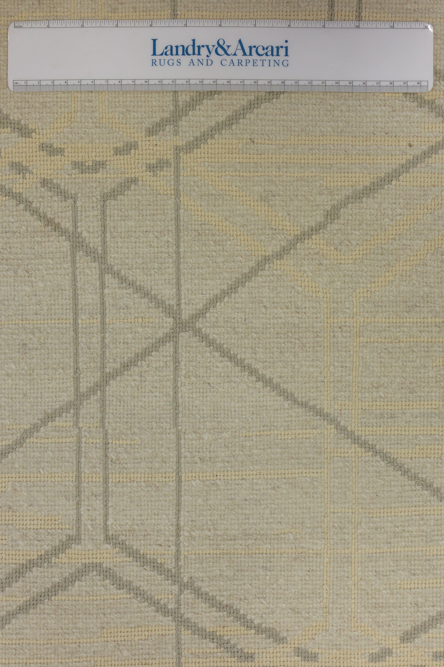 Foursquare Handwoven Transitional Rug, J72451