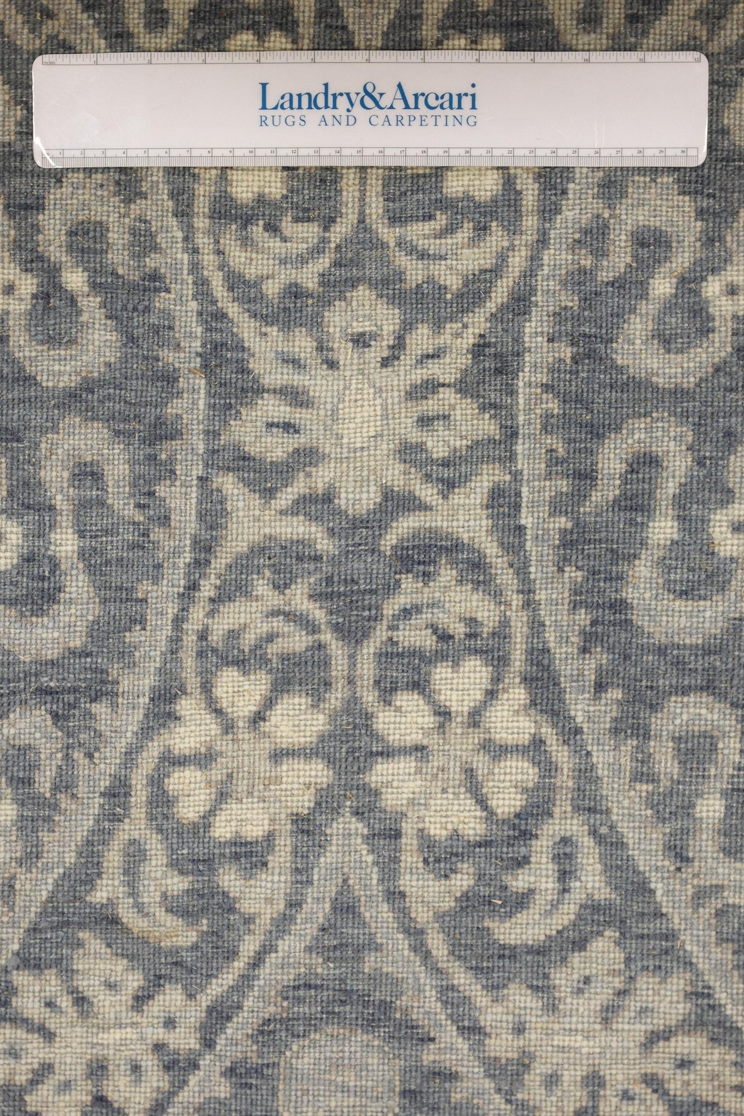 Moghul Handwoven Transitional Rug, J70234