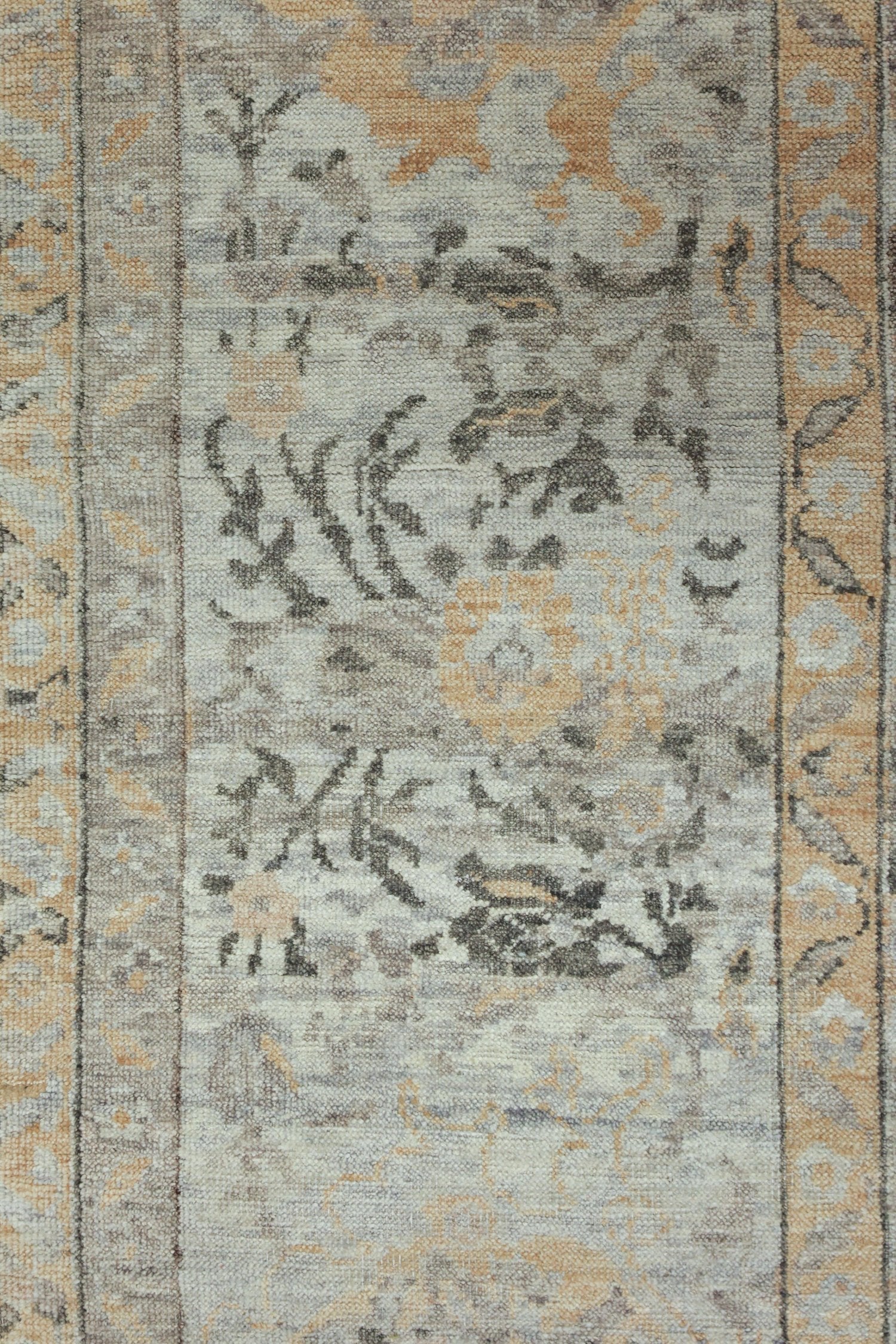 Sultanabad Handwoven Transitional Rug, J72000