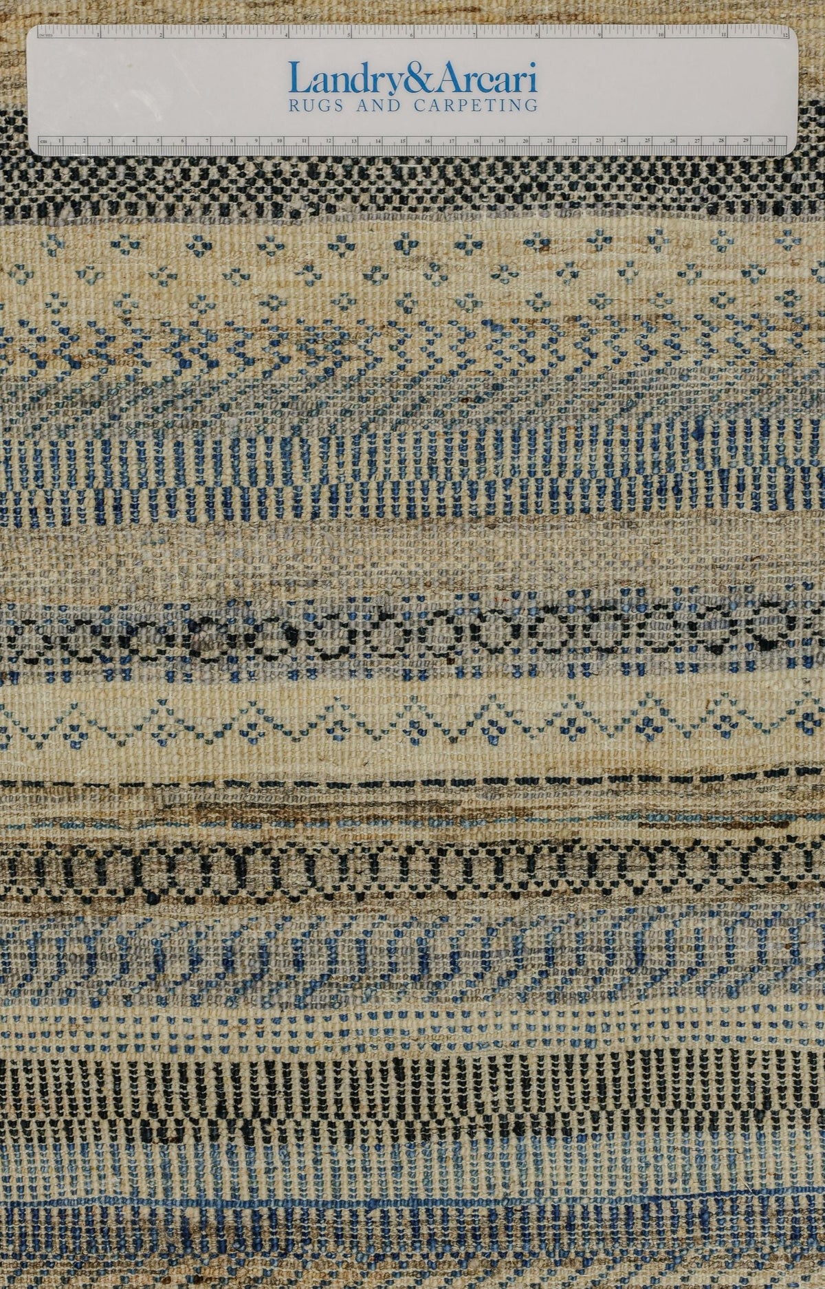 Gabbeh Handwoven Tribal Rug, J81144