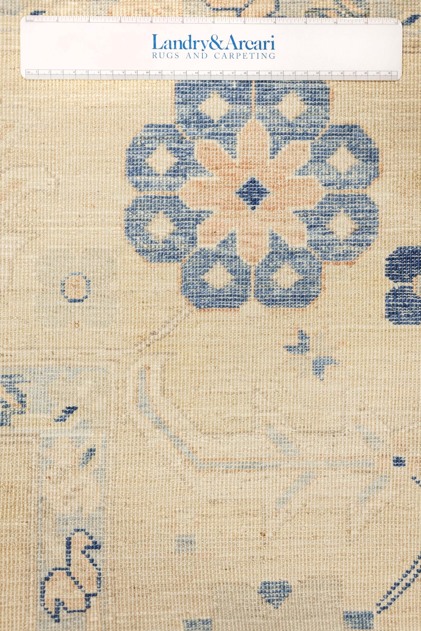 Heriz Handwoven Tribal Rug, J81327