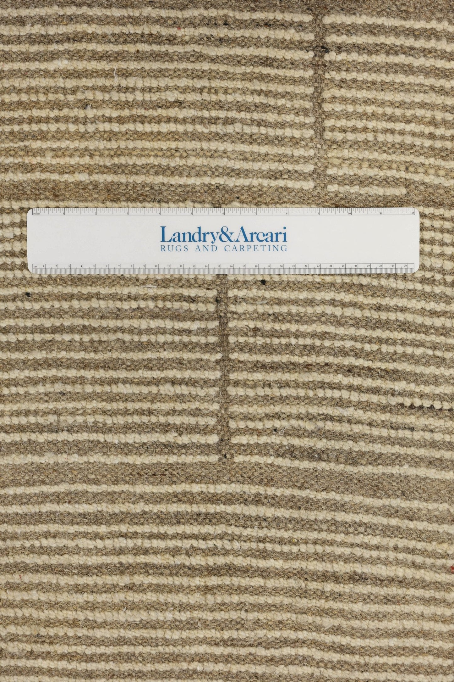 Moroccan Handwoven Tribal Rug, J78327