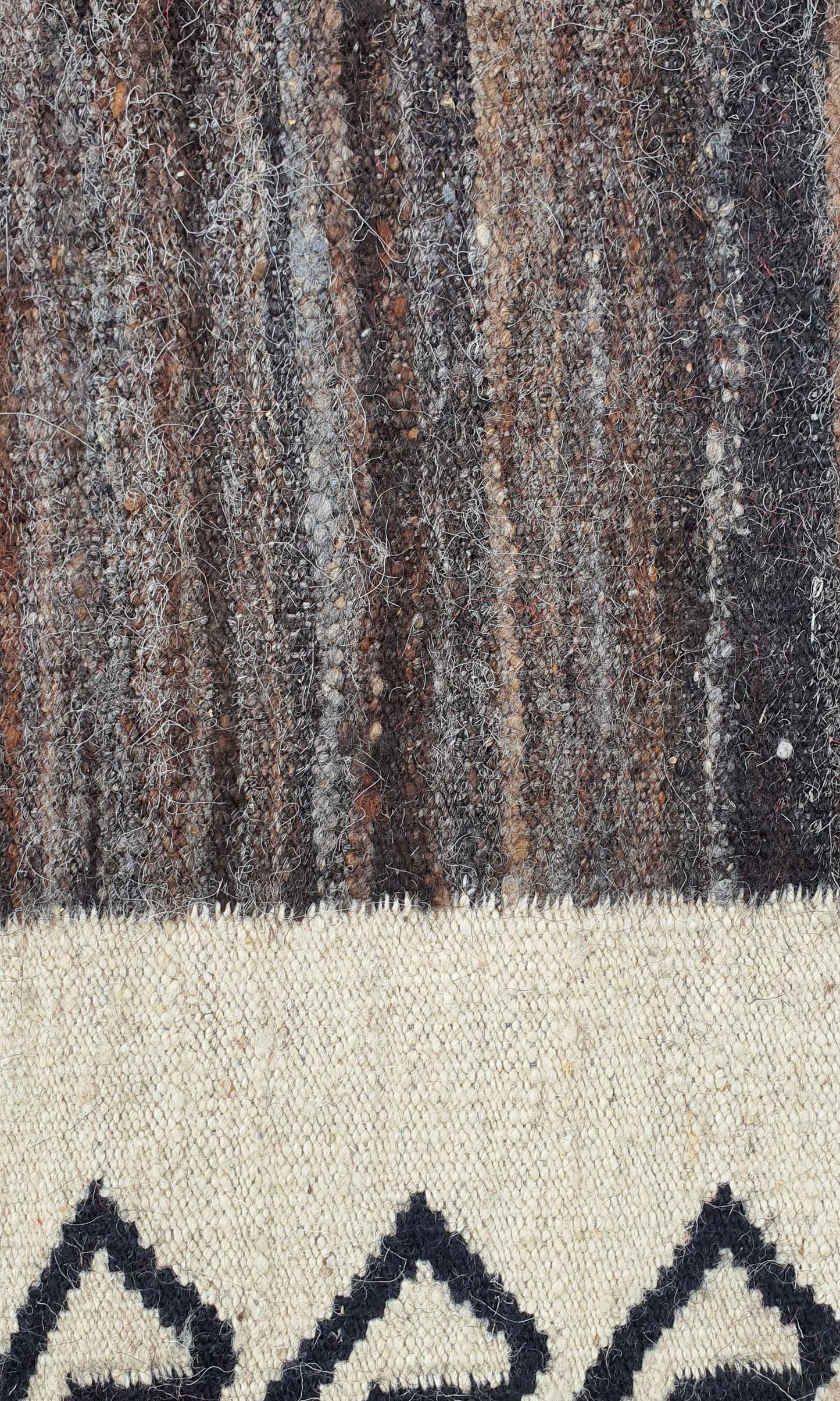Navajo Design Tribal Rug, J80082