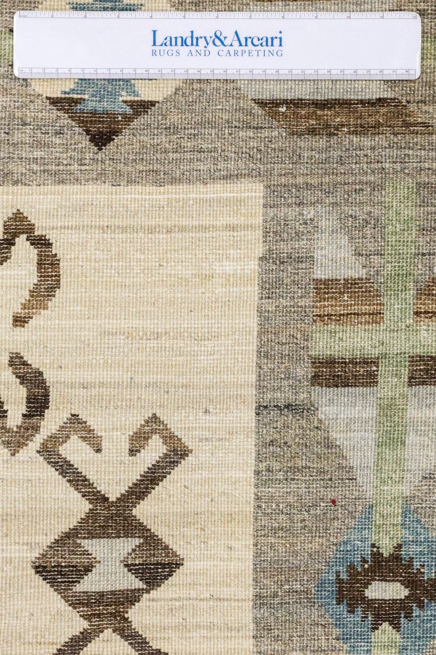 Navajo Handwoven Tribal Rug, J81415