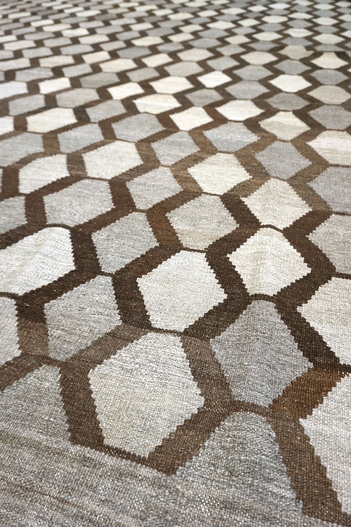 Honeycomb Kilim Handwoven Contemporary Rug, J56678