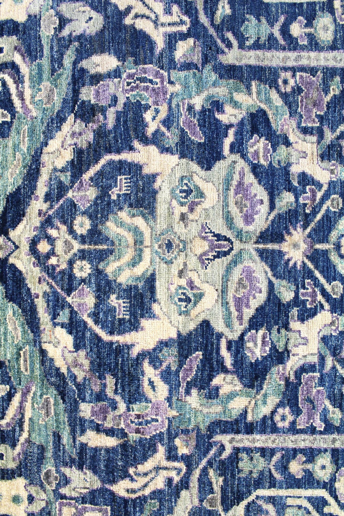 Moustafi Handwoven Traditional Rug, J56535