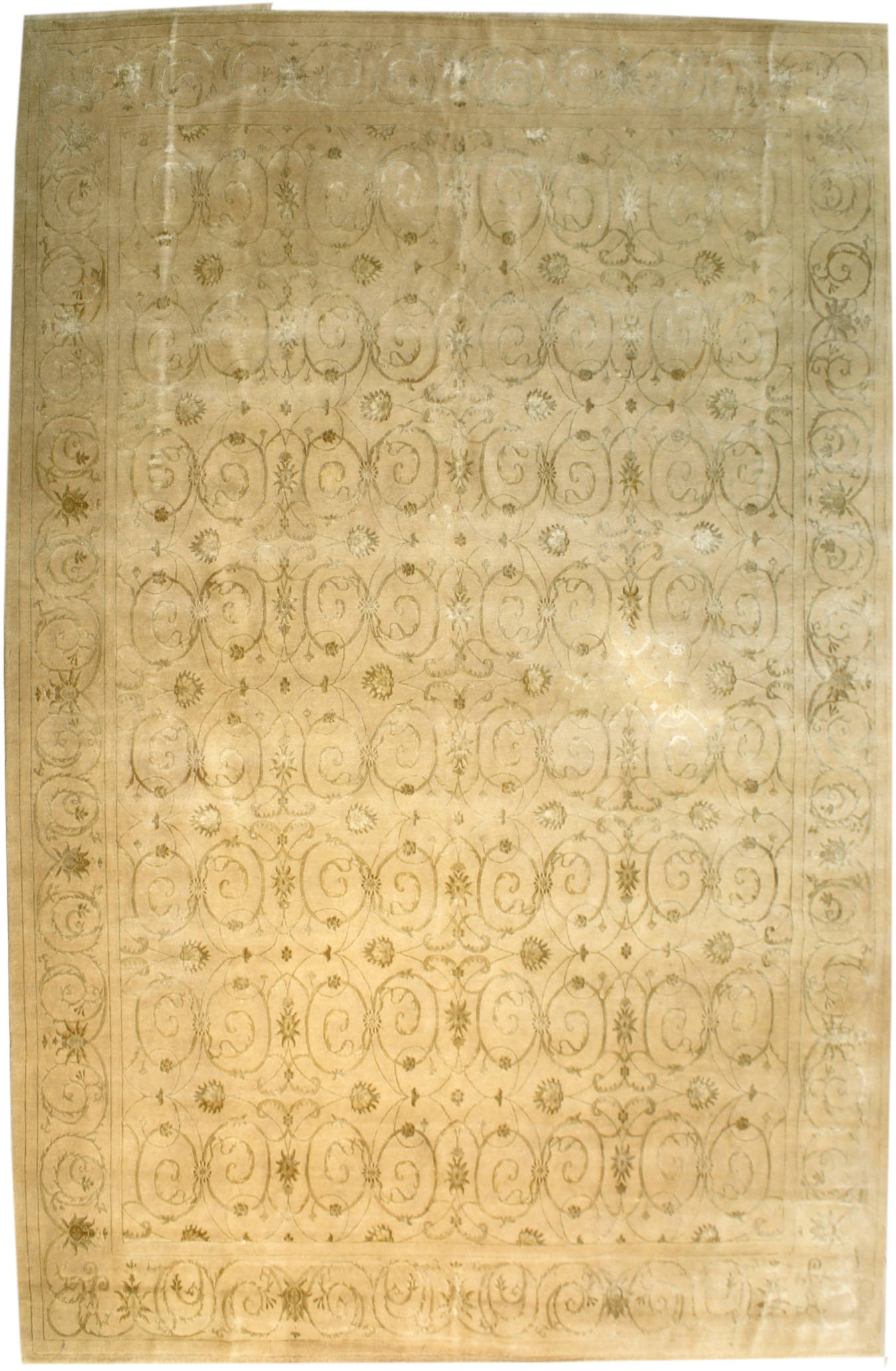 Classical Handwoven Transitional Rug