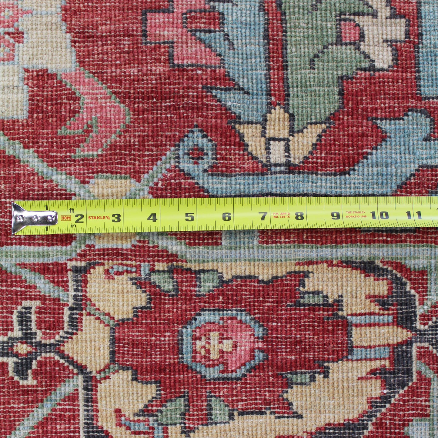 Heriz Handwoven Tribal Rug, J58719