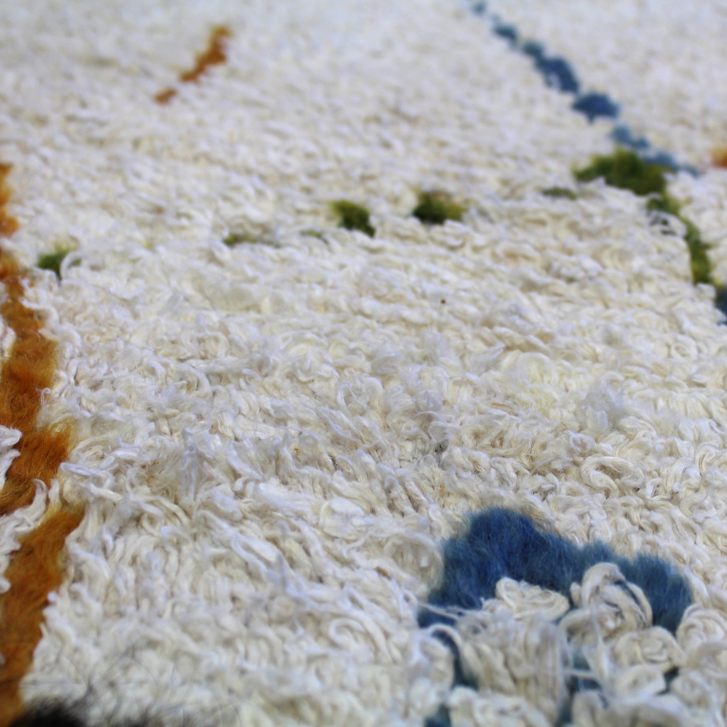 Moroccan Handwoven Tribal Rug, J58988