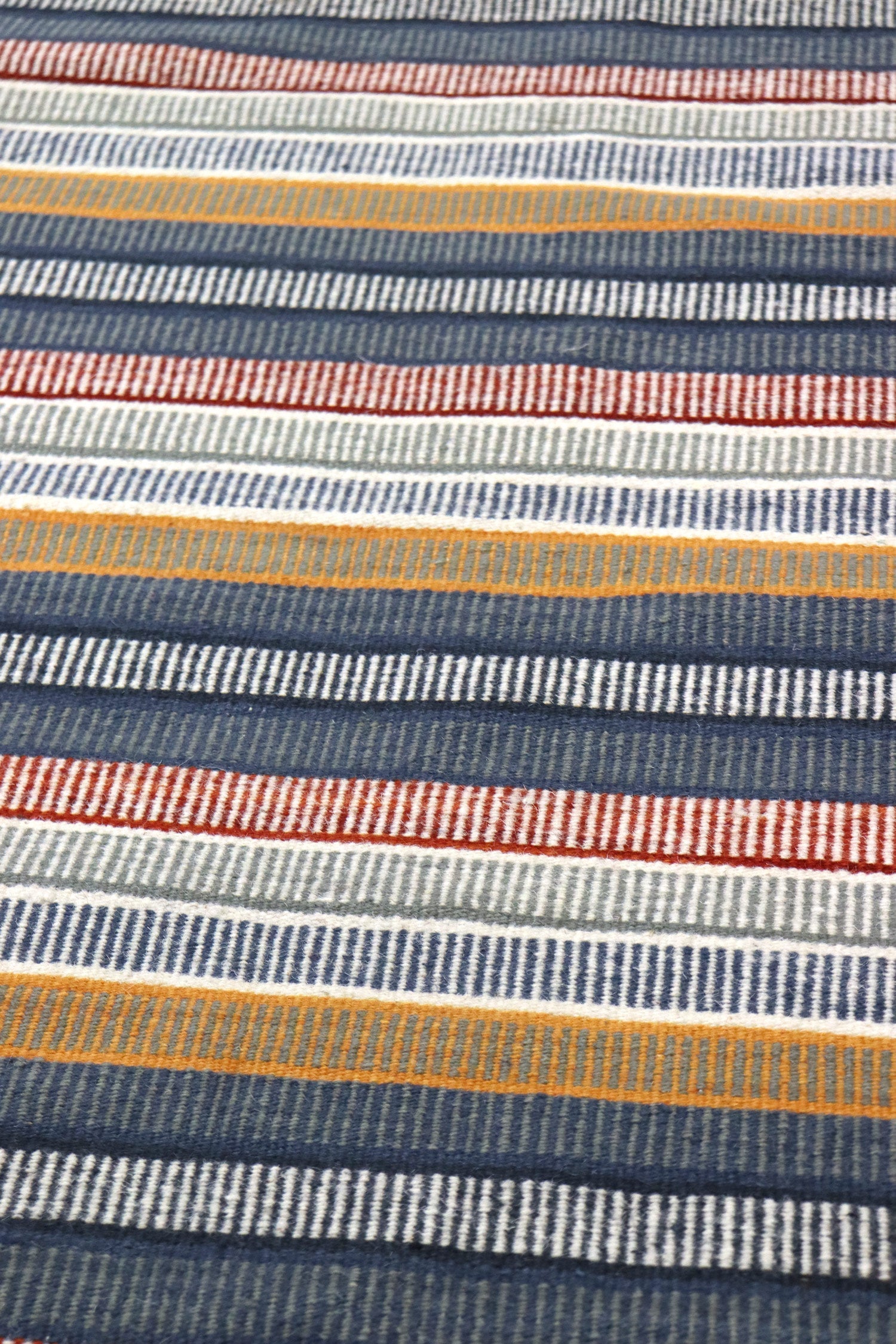 Stripes Handwoven Contemporary Rug, J66439