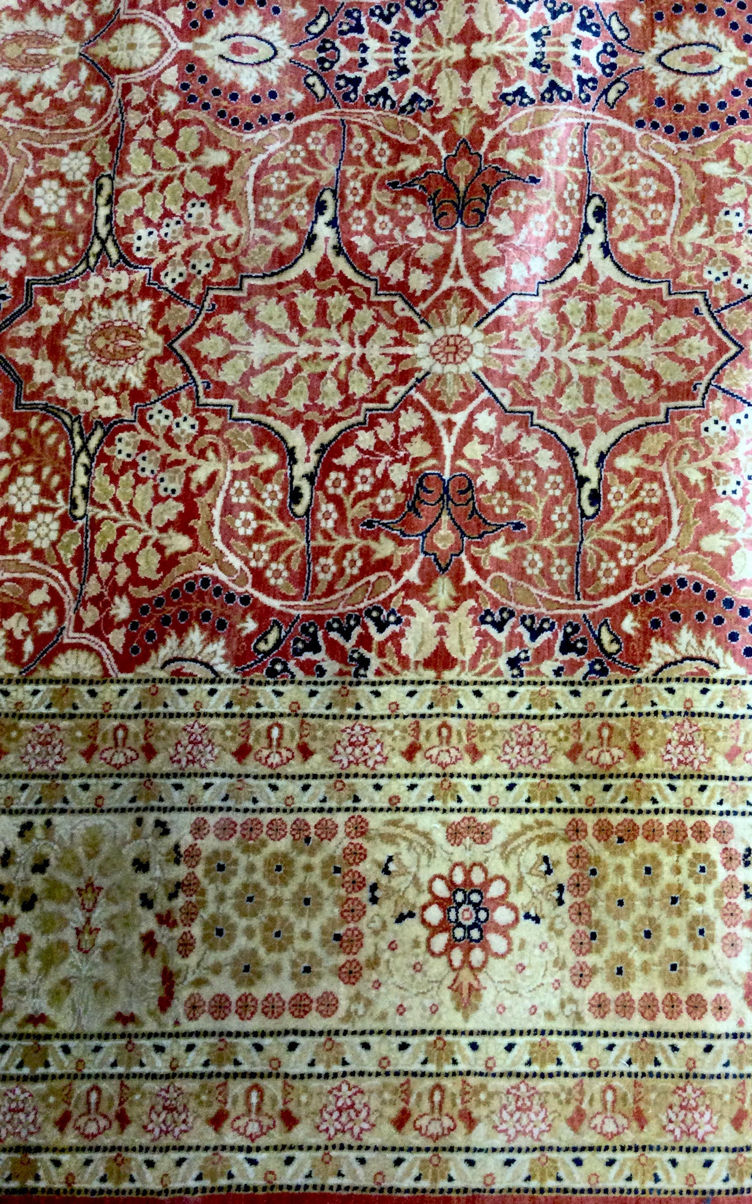 Tabriz Handwoven Traditional Rug, J28065