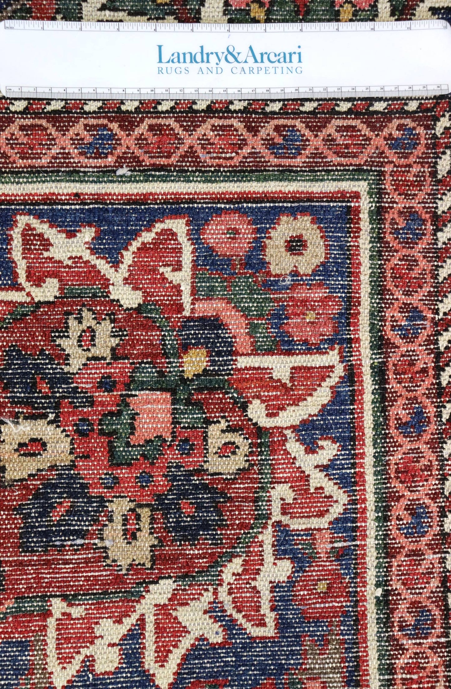 Vintage Bakhtiari Handwoven Traditional Rug, J65470