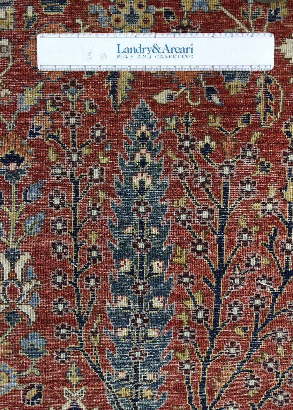 Cypress Lavar Handwoven Traditional Rug, J68786