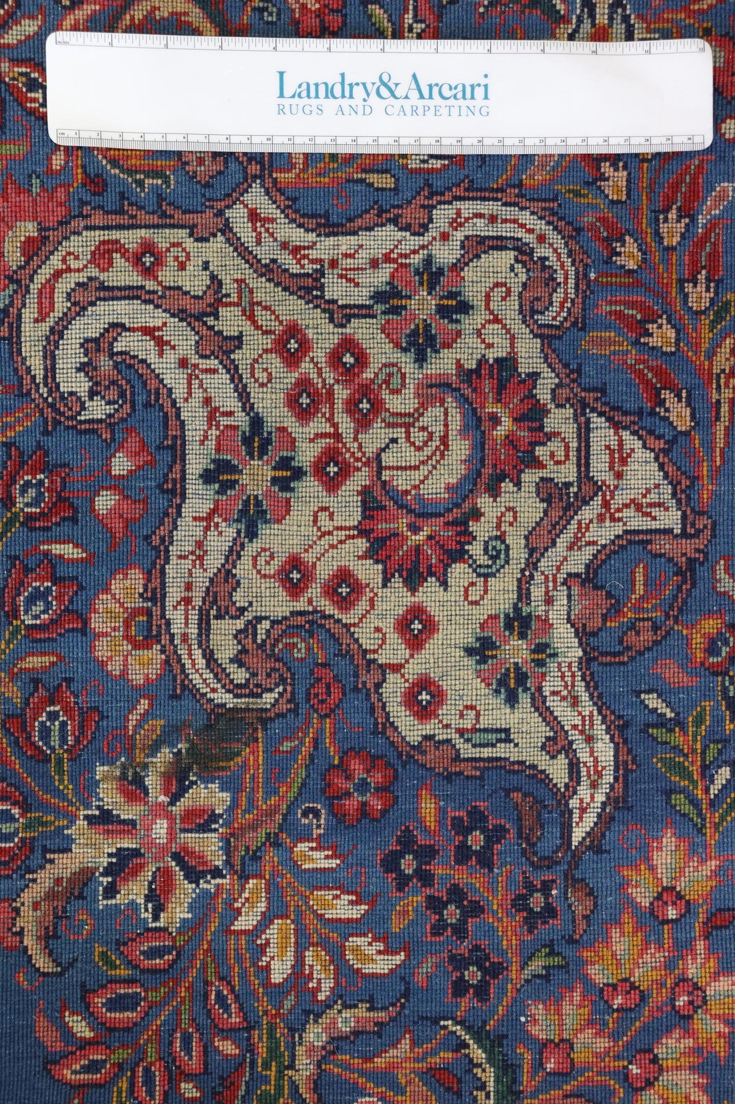 Antique Sarouk Handwoven Traditional Rug, J66218