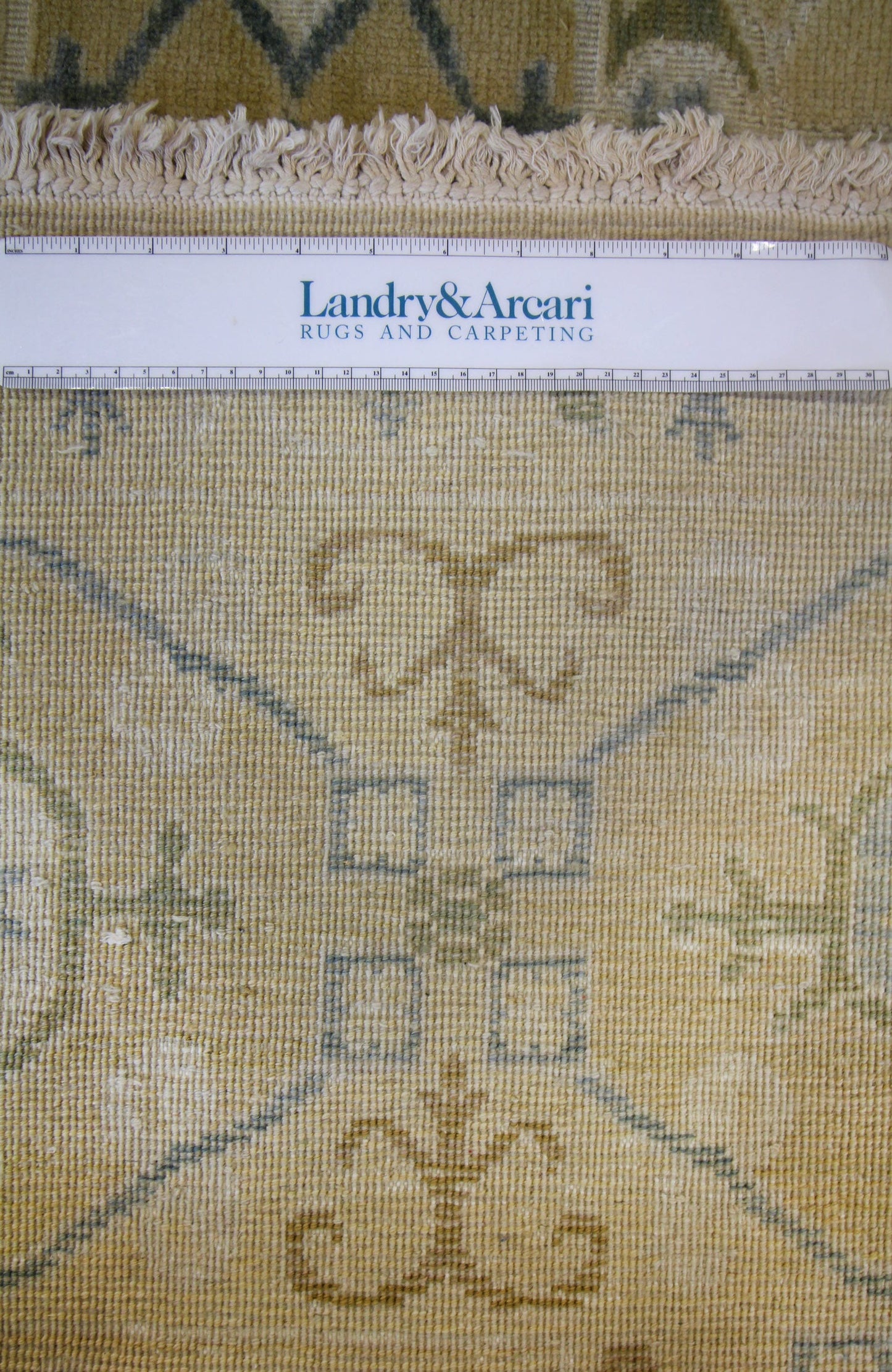 Spanish Cuenca Handwoven Traditional Rug, J63351