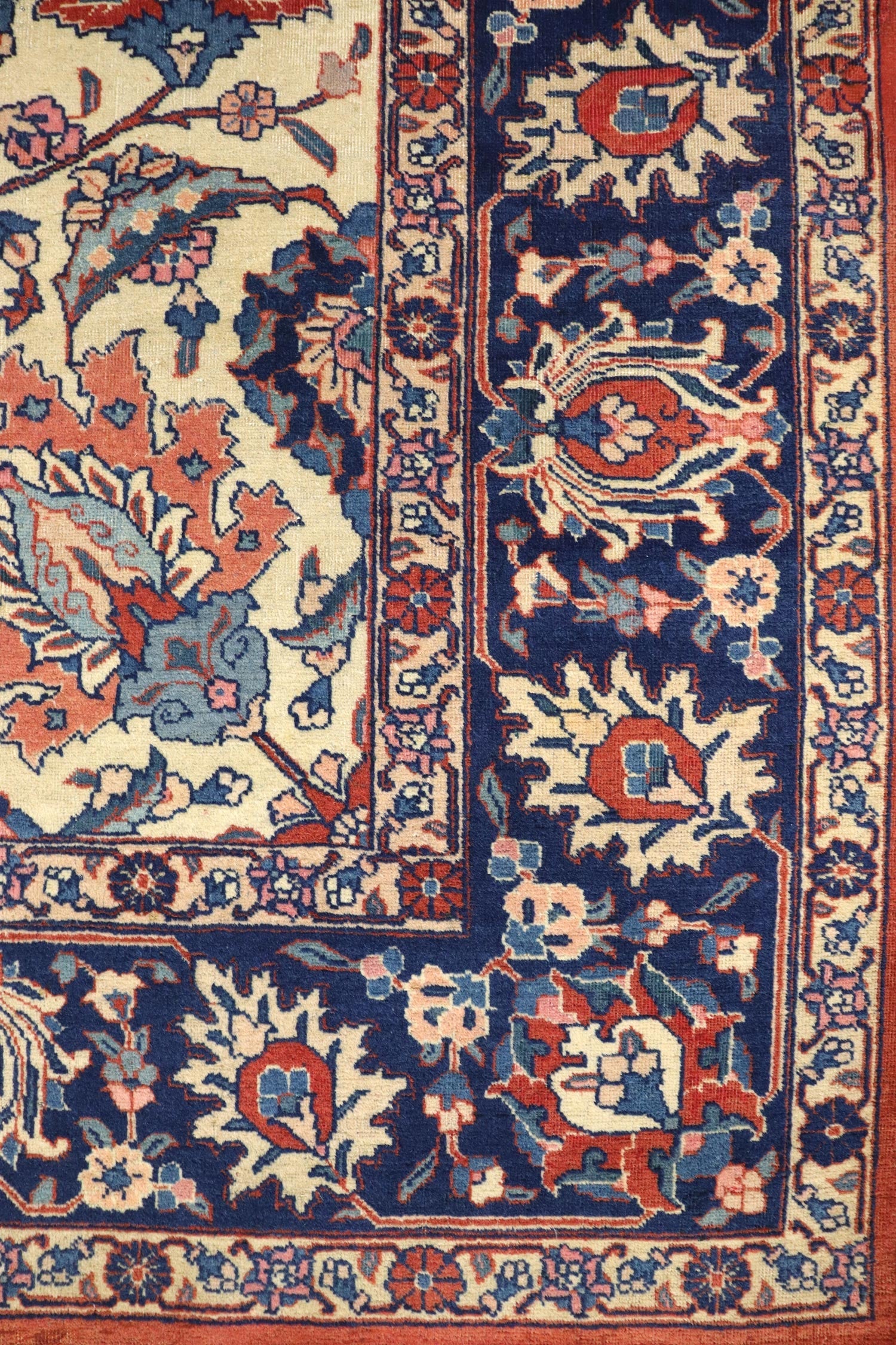 Antique Tabriz Handwoven Traditional Rug, J66203