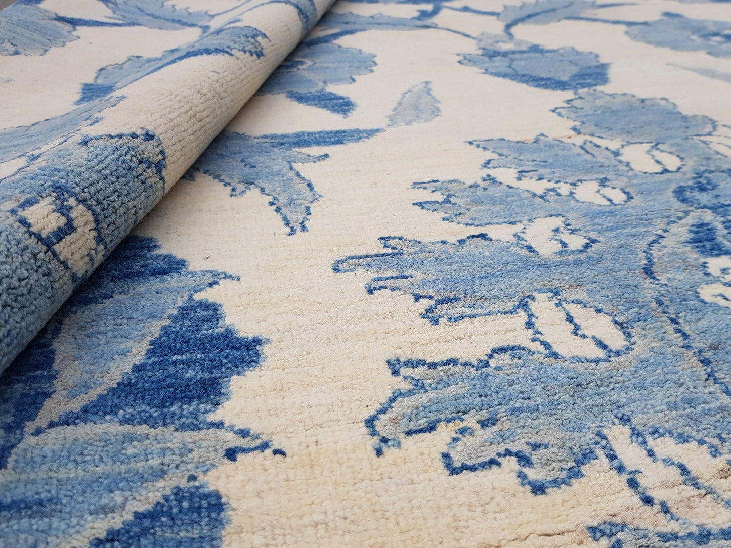 Lampas Handwoven Transitional Rug, J64044