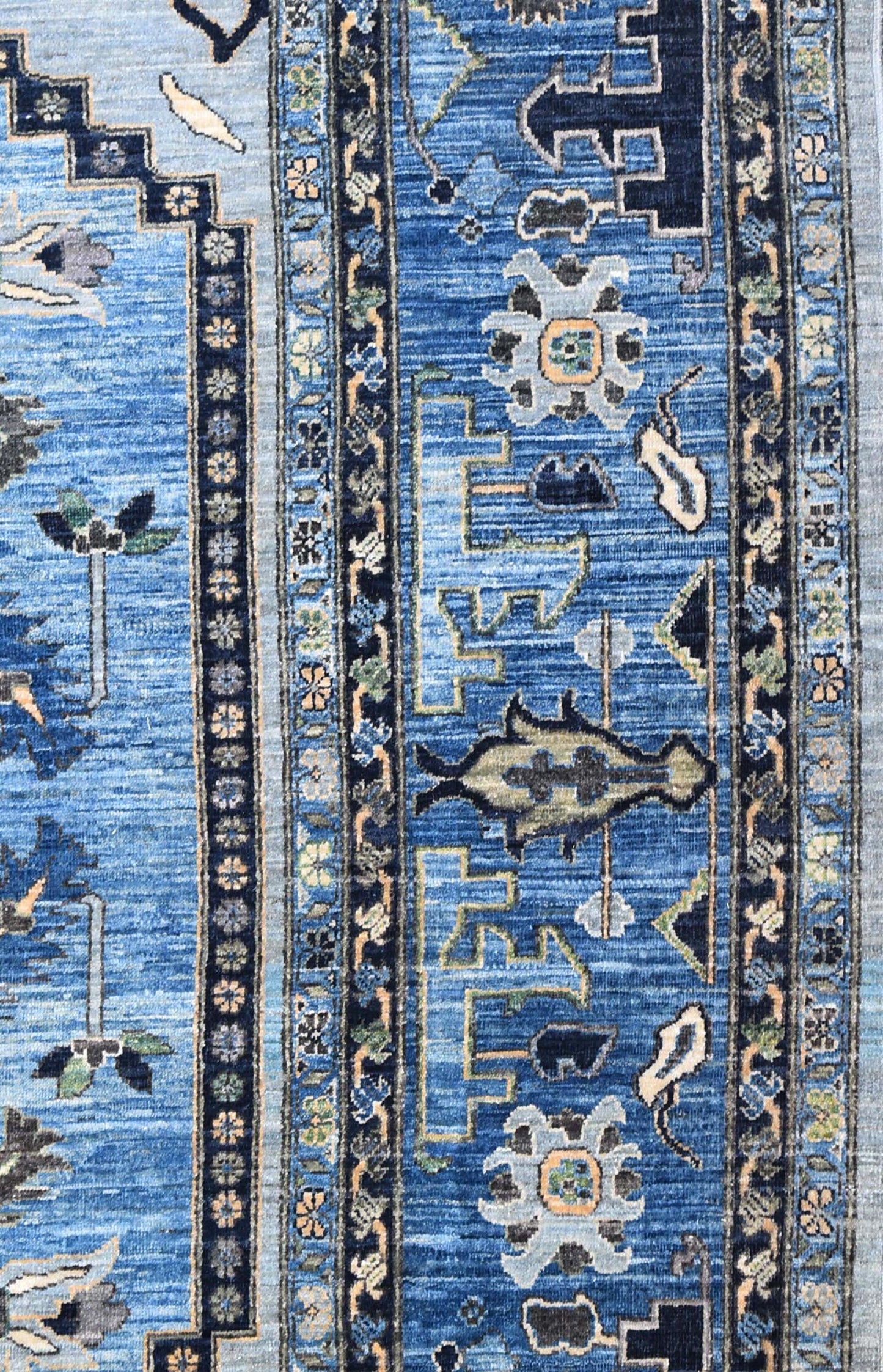 Serapi Handwoven Transitional Rug, J65052