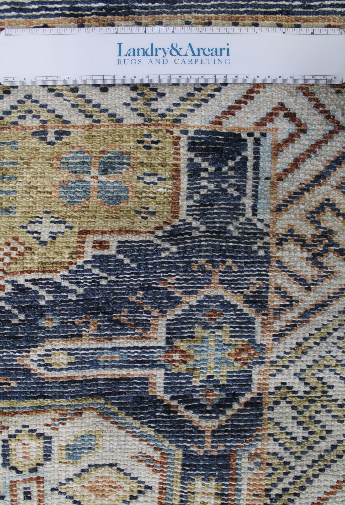 Vecce Handwoven Transitional Rug, J62762