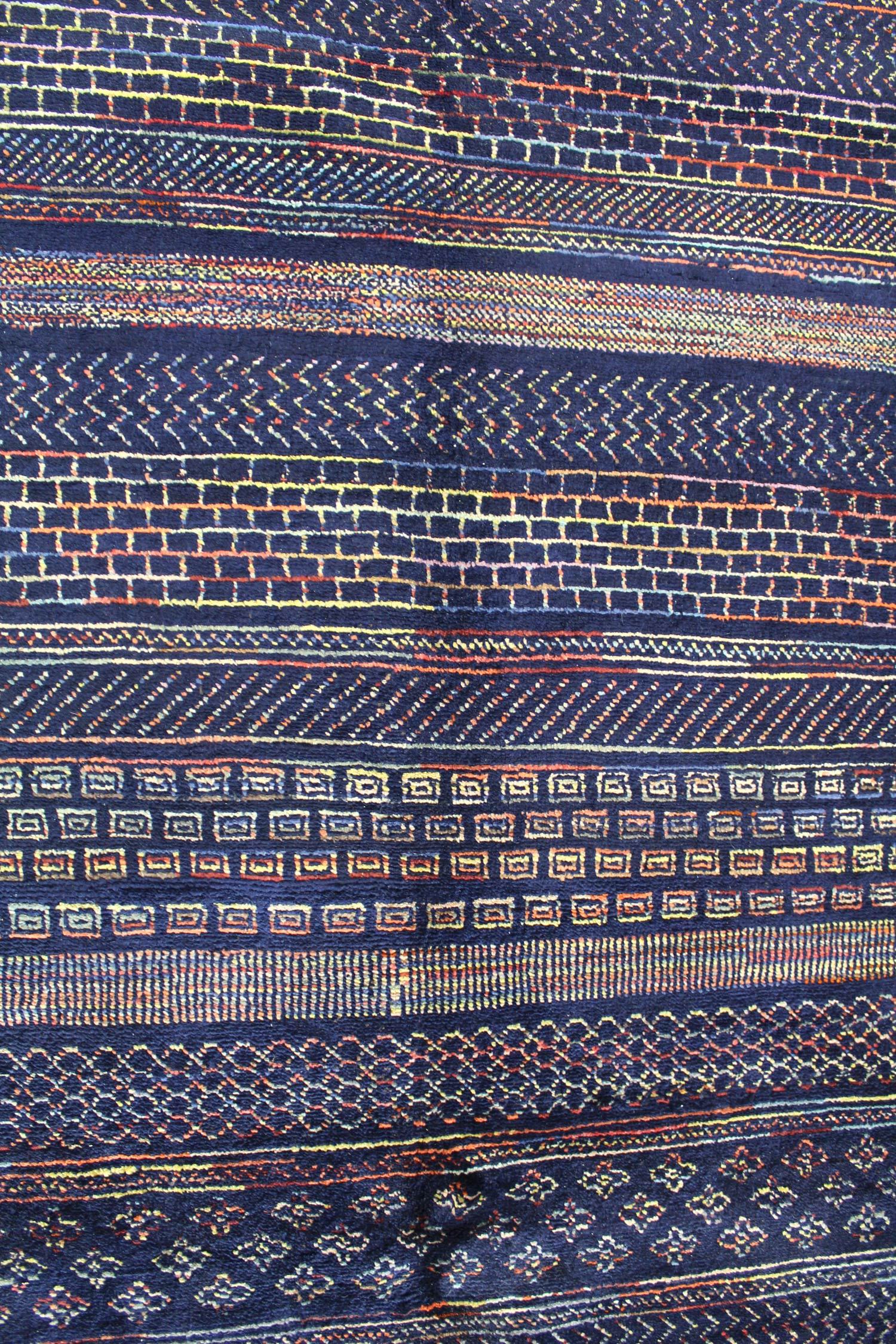 Gabbeh Handwoven Tribal Rug, J61927