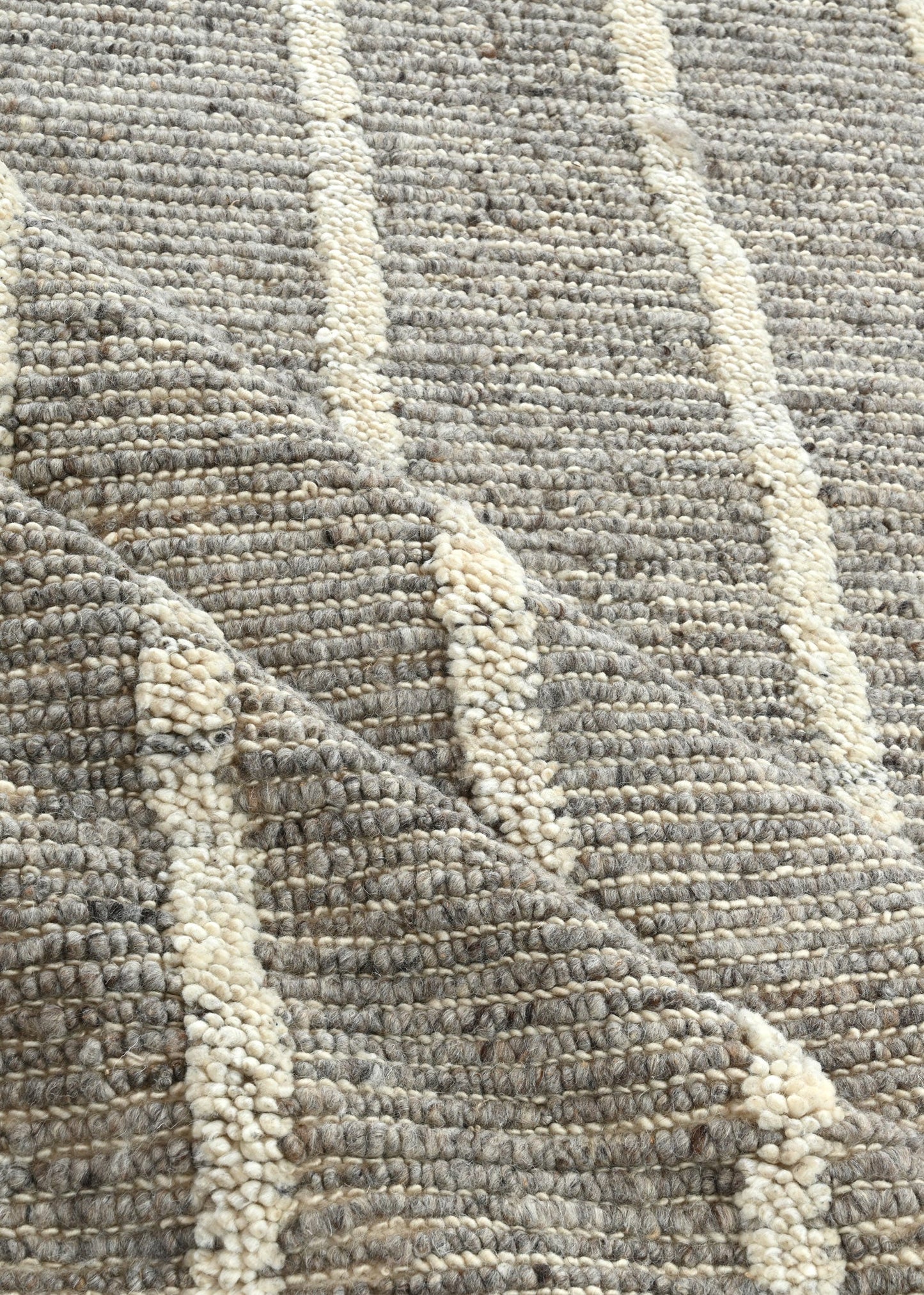 Moroccan Handwoven Tribal Rug, J69054