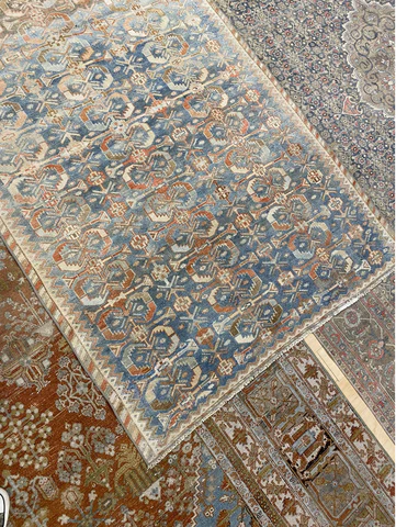 The Resurgence of Vintage Washed & Worn Rugs in Interior Design