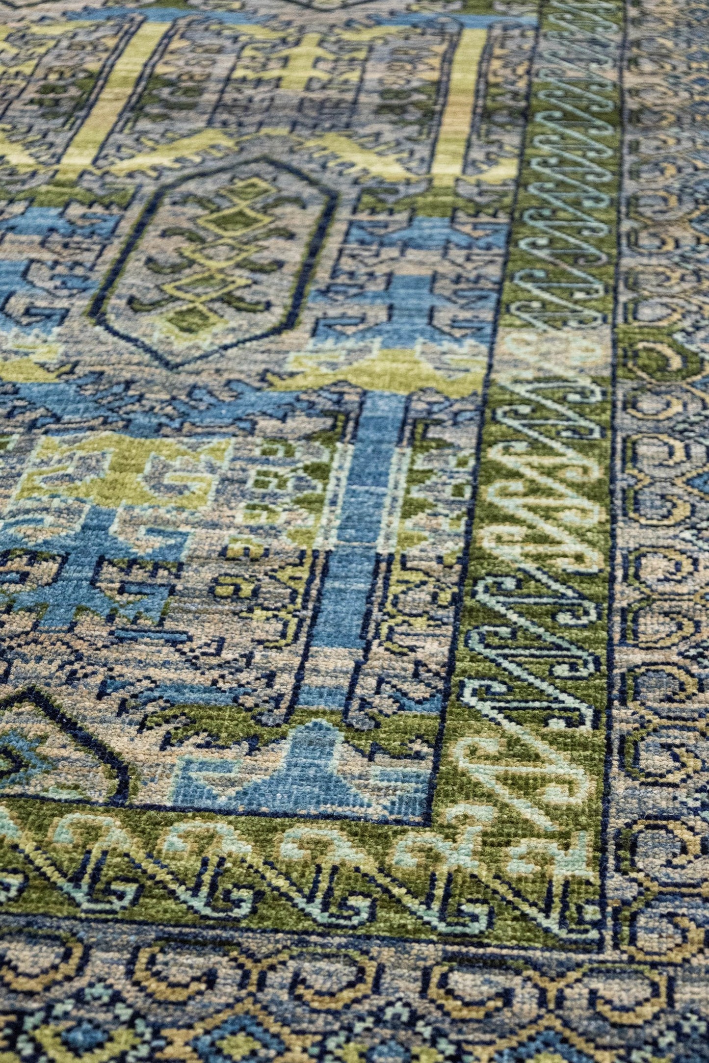 Baluchi Abrash Handwoven Tribal Rug, J87764