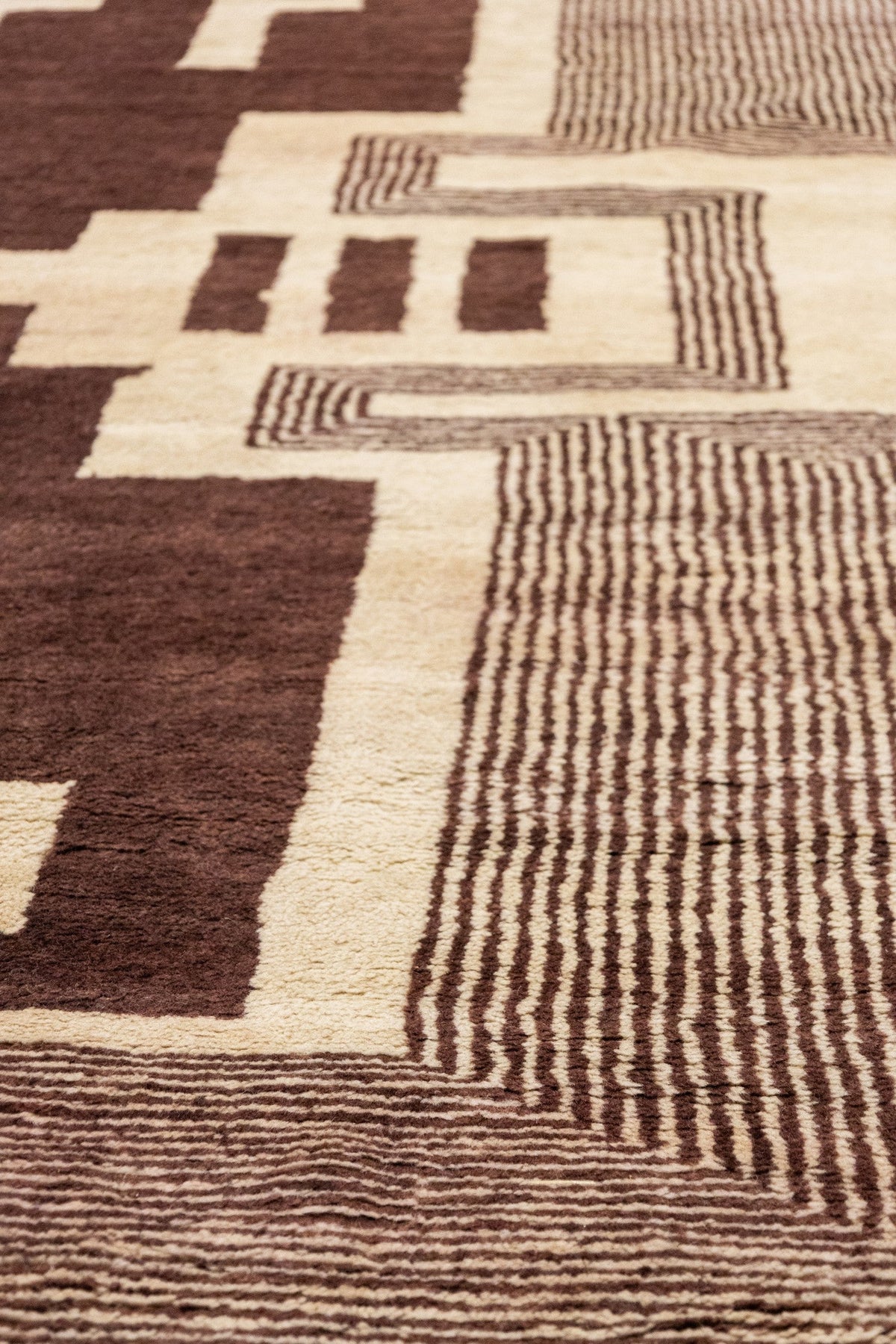 Art Deco Handwoven Contemporary Rug, J89766