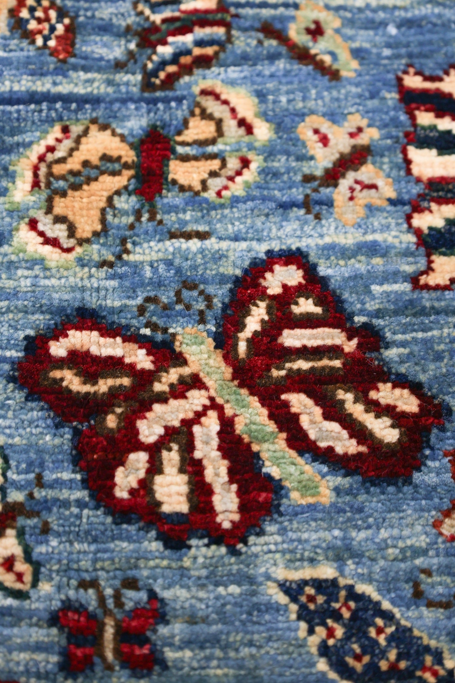 Butterfly In The Sky Handwoven Contemporary Rug, J75597