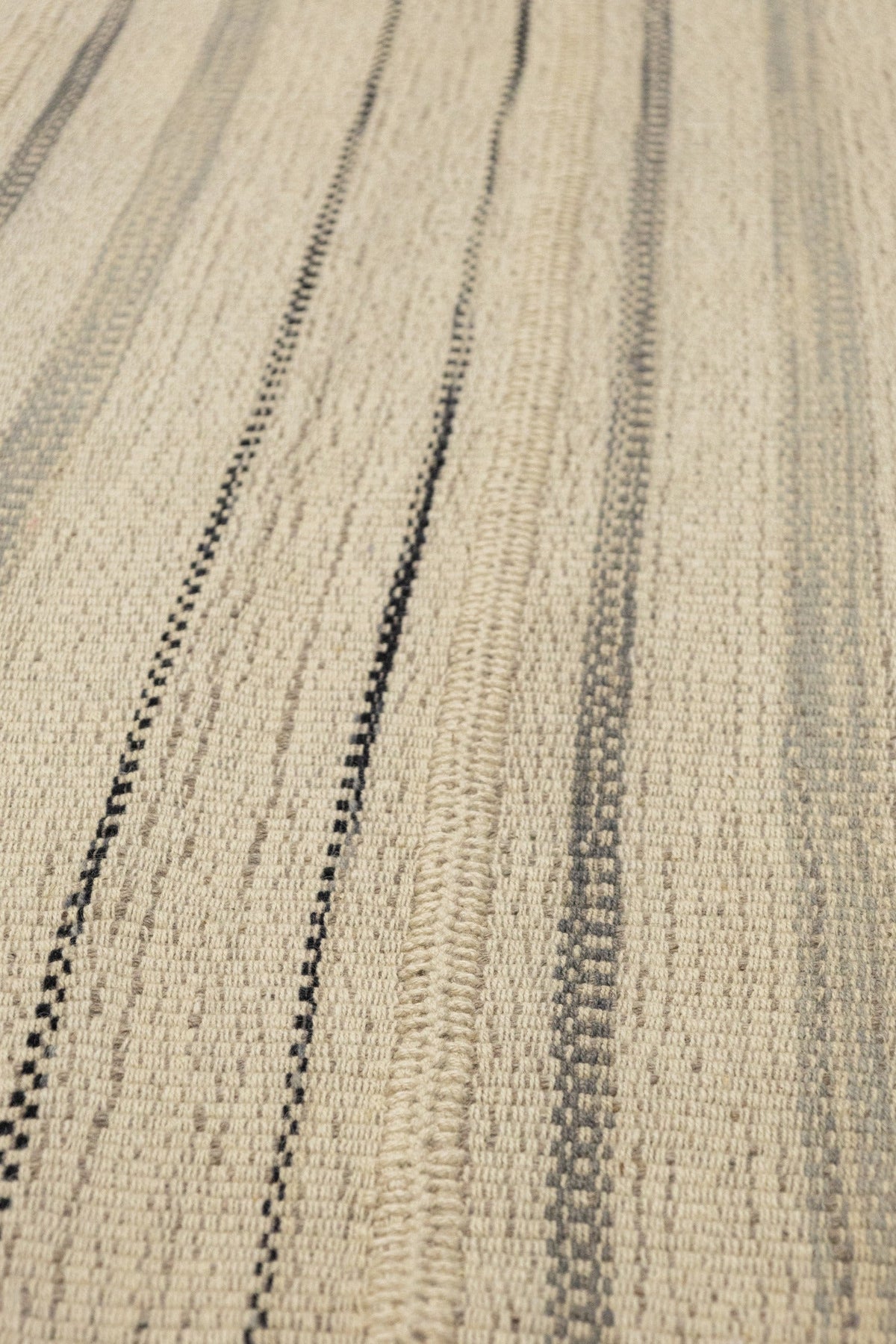 Chapan Stripe Handwoven Contemporary Rug, M88683