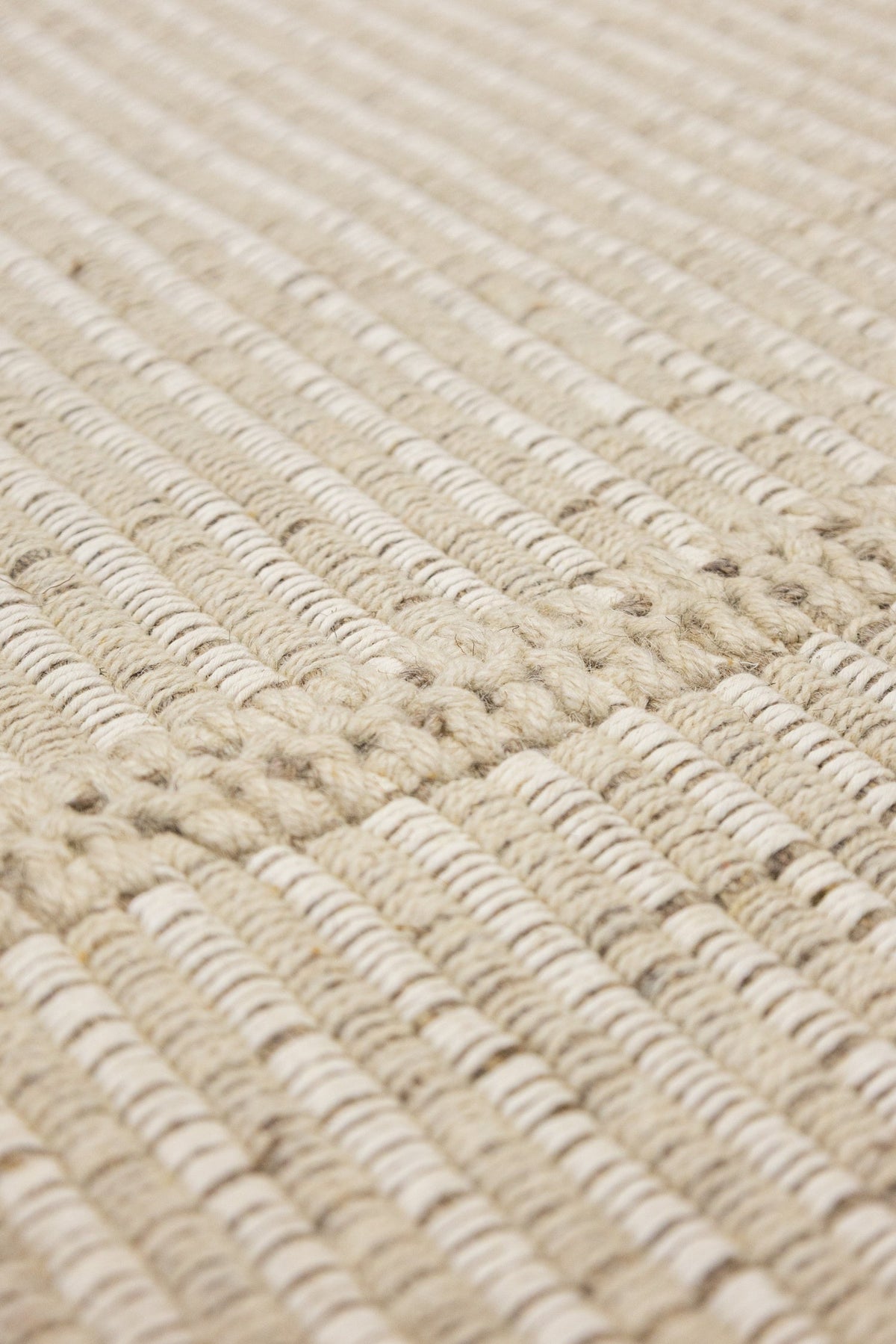 Chapan Stripe Handwoven Contemporary Rug, M88689