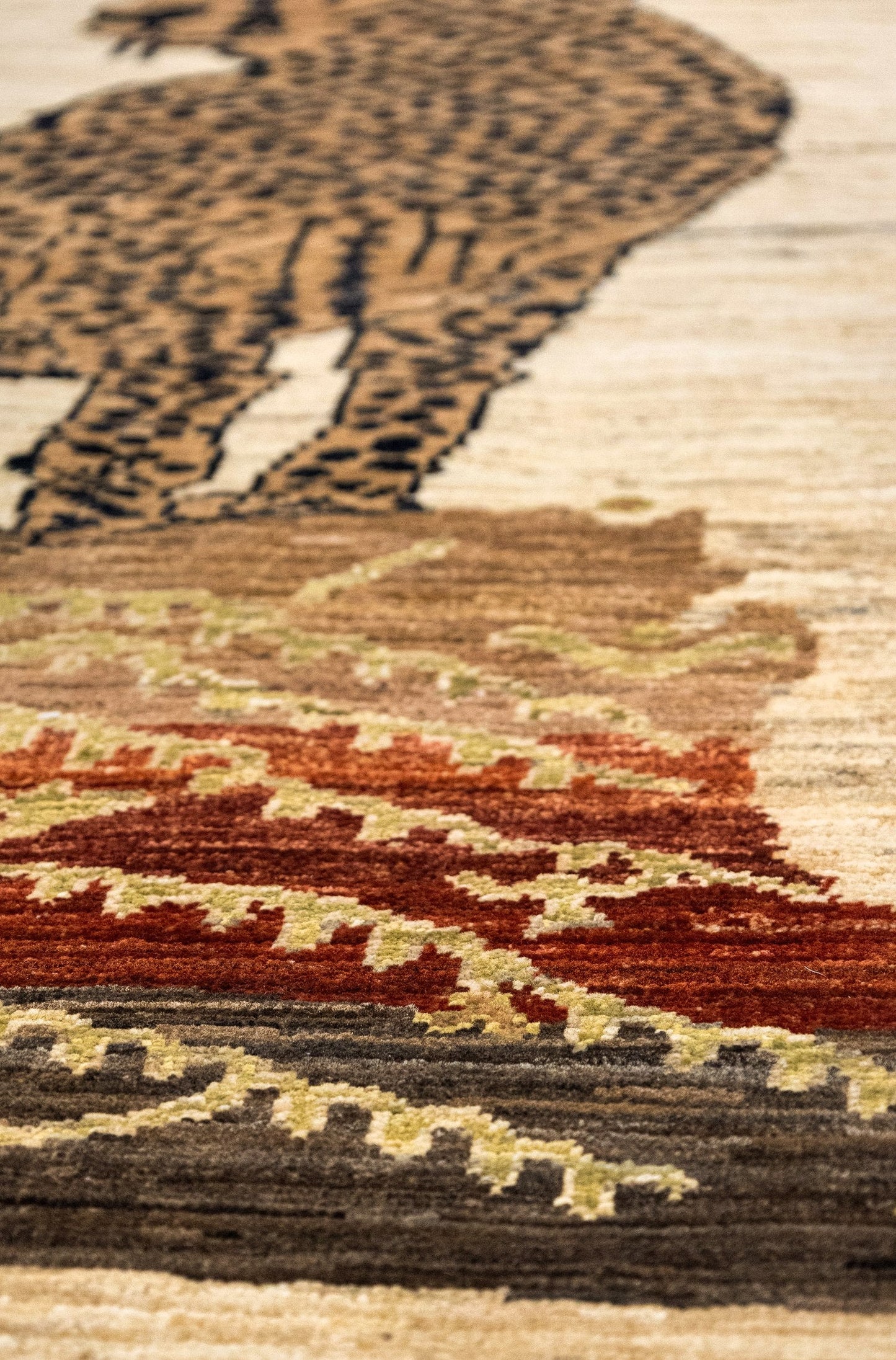 Cheetah Handwoven Contemporary Rug, J86208