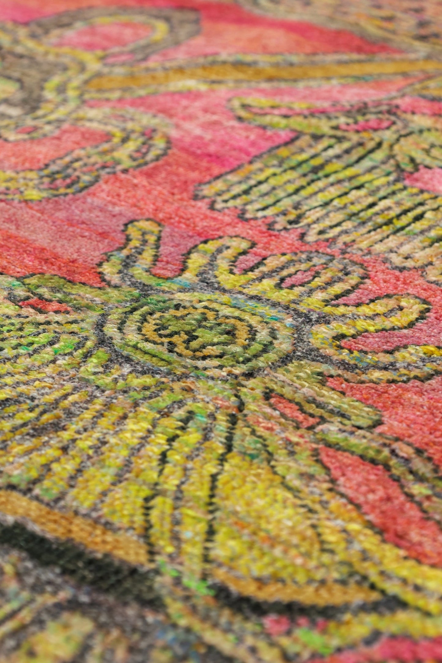 Dragon Handwoven Contemporary Rug, J80598