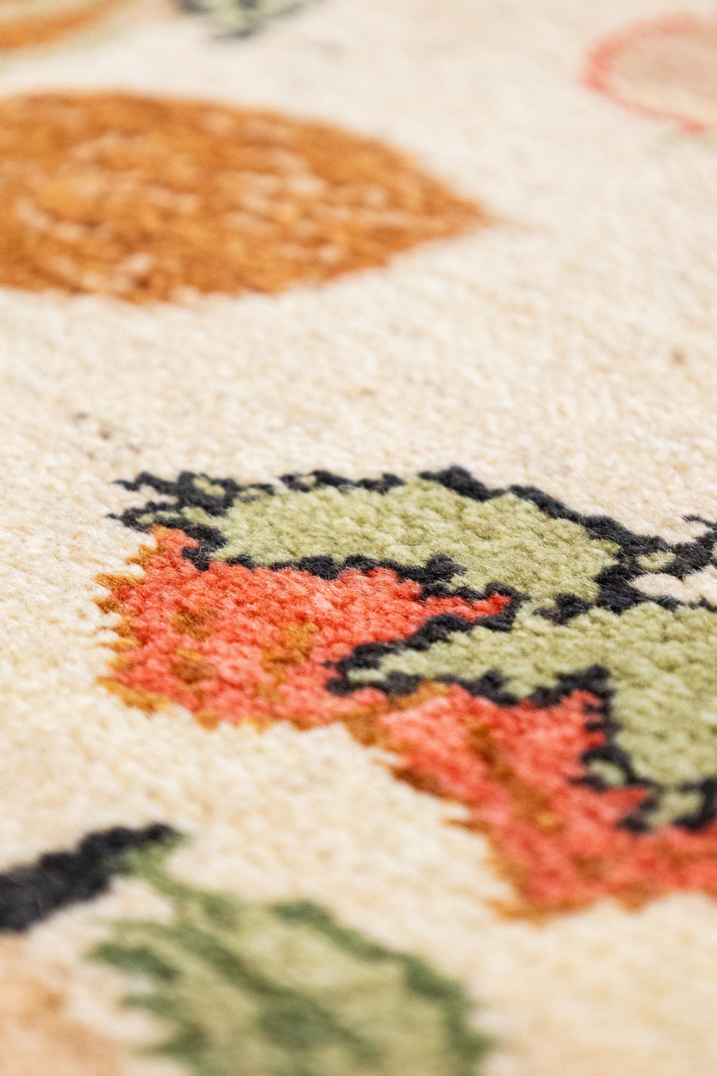 Fruitful Basket Handwoven Contemporary Rug, J88894