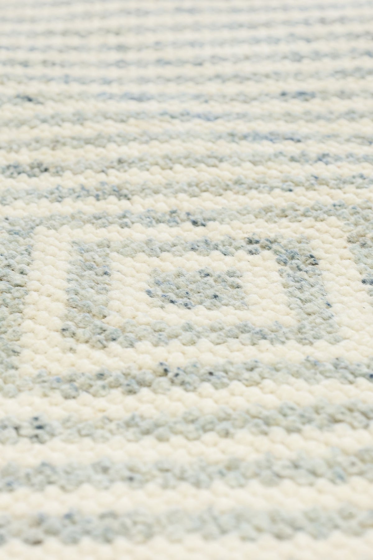 Giza Handwoven Contemporary Rug, J80850