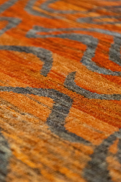 Hunting Tiger Handwoven Contemporary Rug, J88454