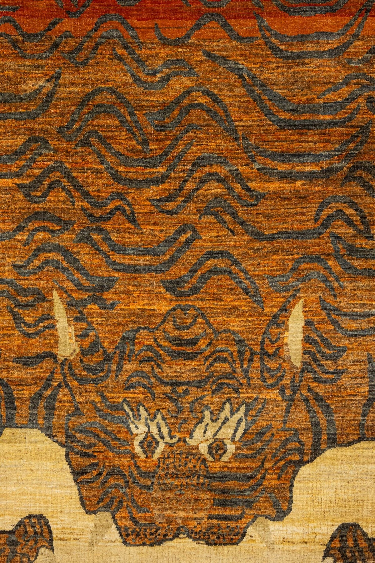 Hunting Tiger Handwoven Contemporary Rug, J88454
