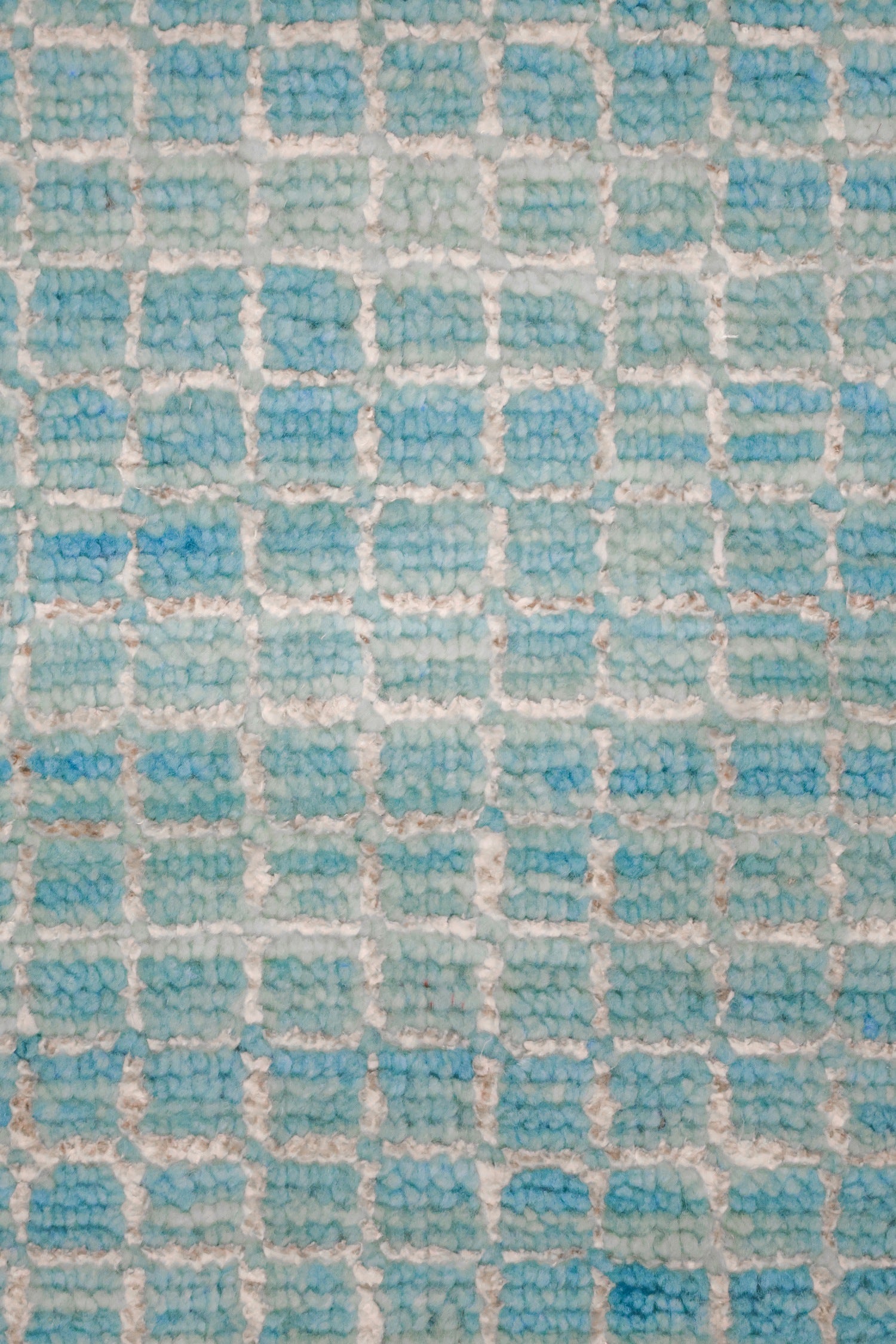 Illusion 3 Handwoven Contemporary Rug, J69914