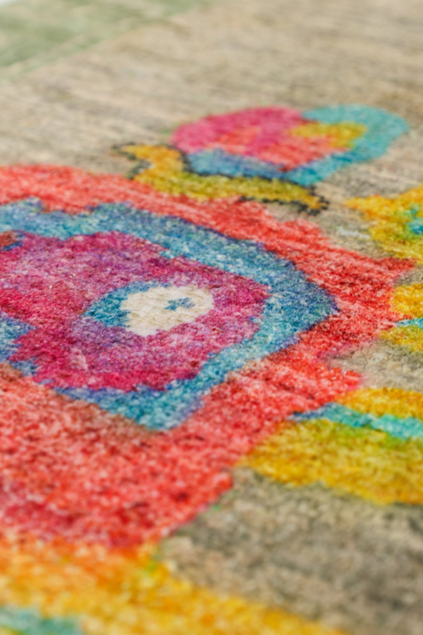 Lion Handwoven Contemporary Rug, J80599